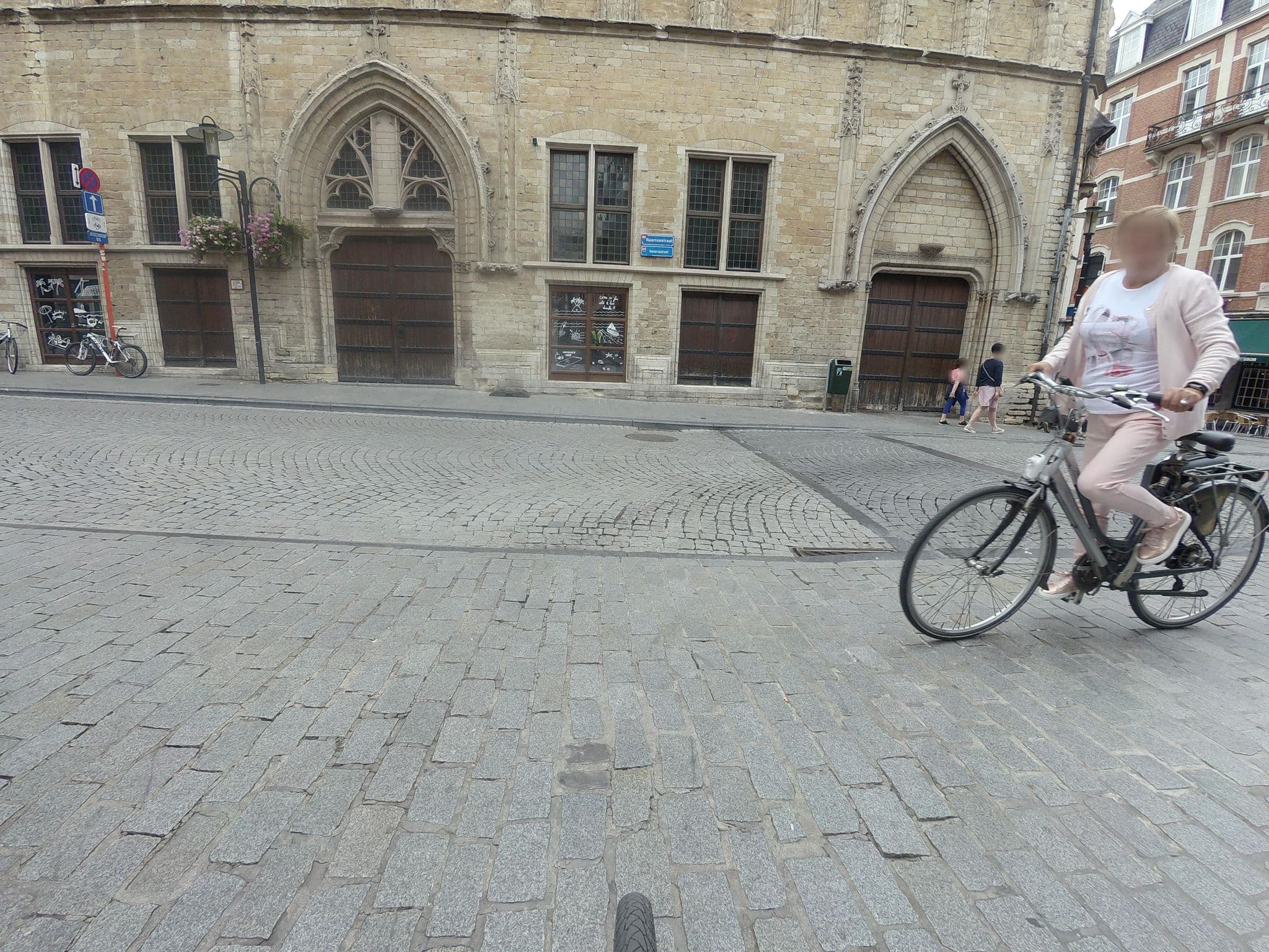 Street view near Hotel Professor, Leuven — © filipc (CC BY-SA · Mapillary)