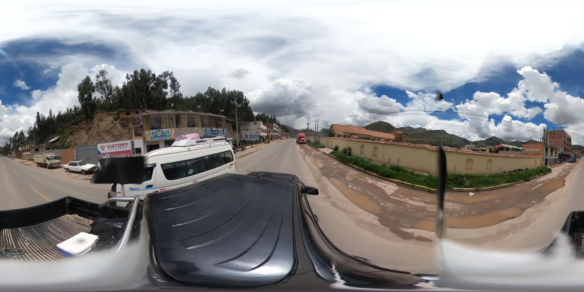 Street view near Hostal Progreso II, Combapata — © jaderbavaresco (CC BY-SA · Mapillary)