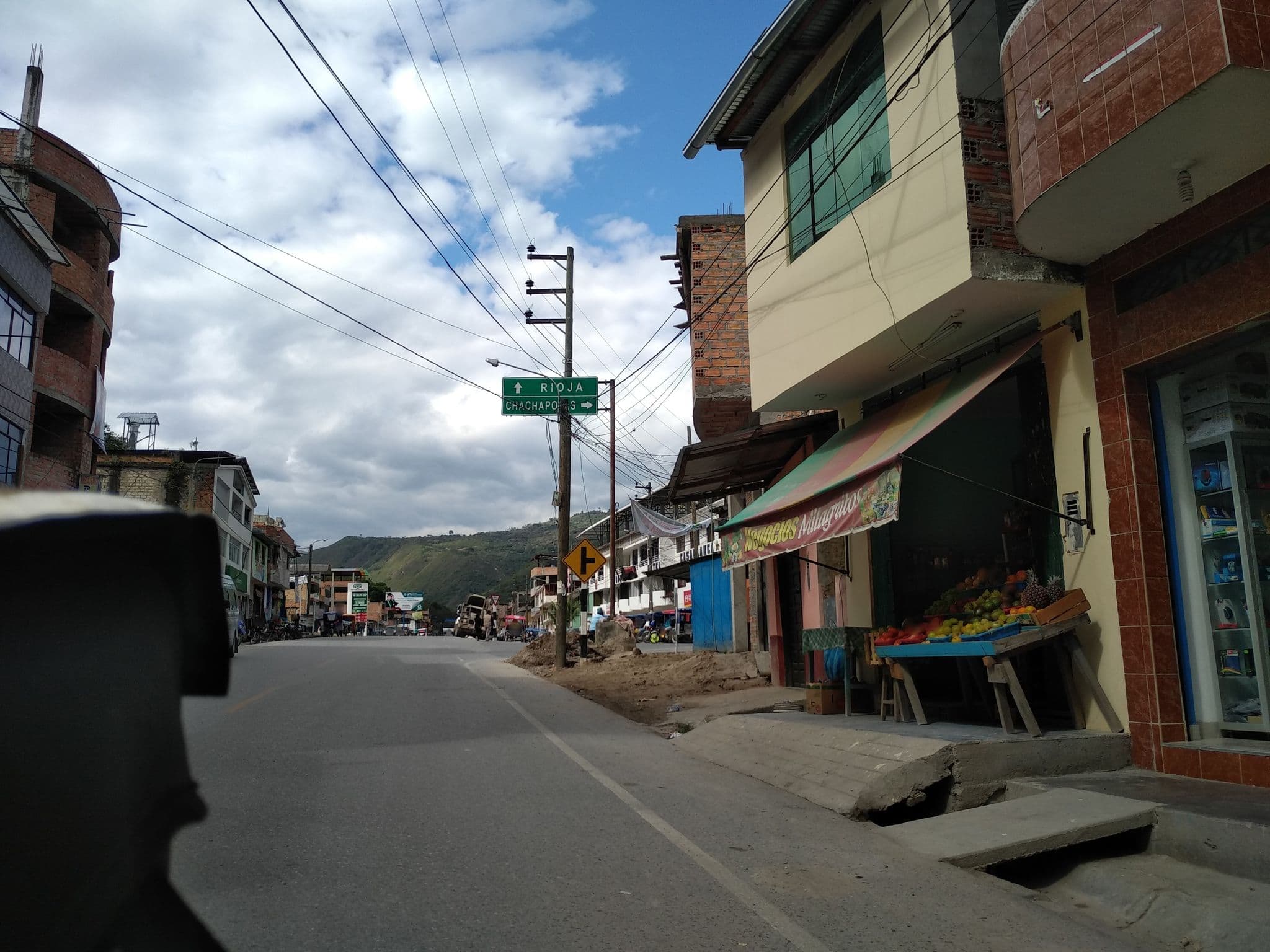 Street view near El Gatito, Pedro Ruiz Gallo — © nomadmapper (CC BY-SA · Mapillary)