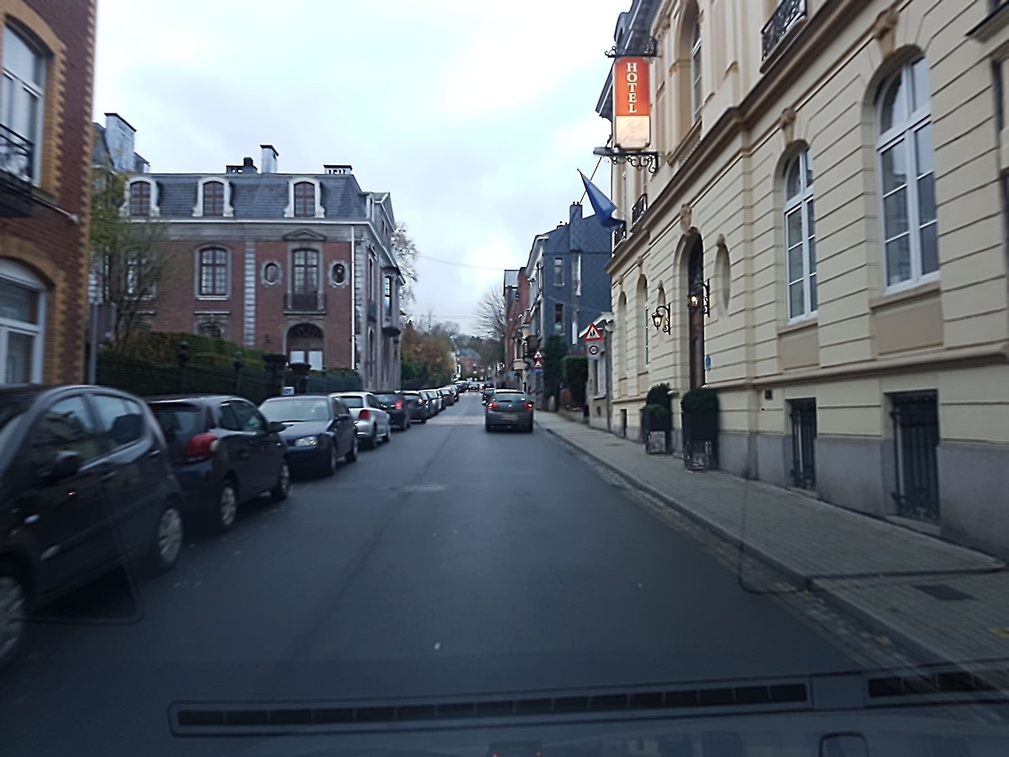 Street view near Villa des Fleurs, Spa — © reine5 (CC BY-SA · Mapillary)