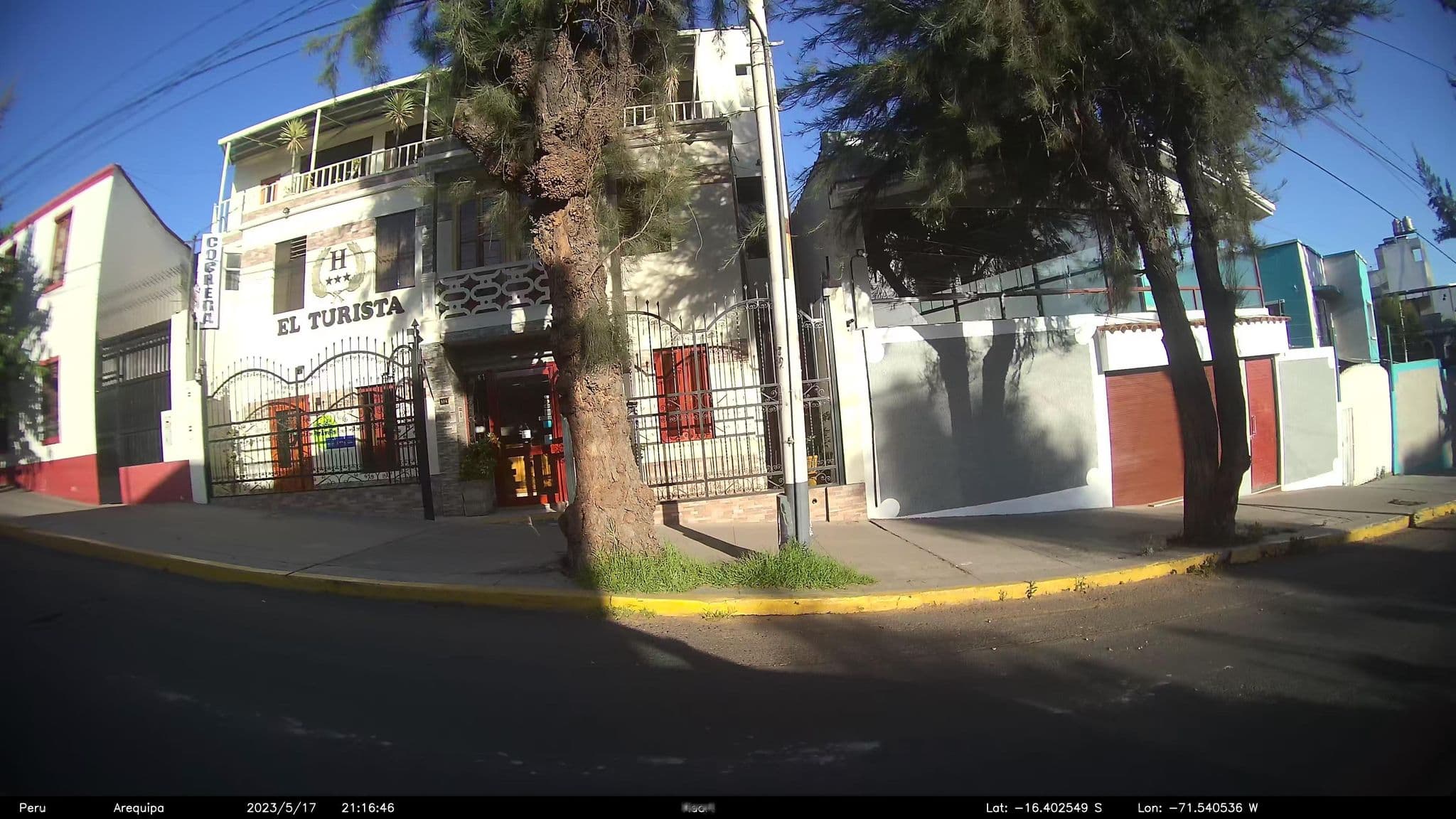 Street view near Hostal El Turista, Arequipa