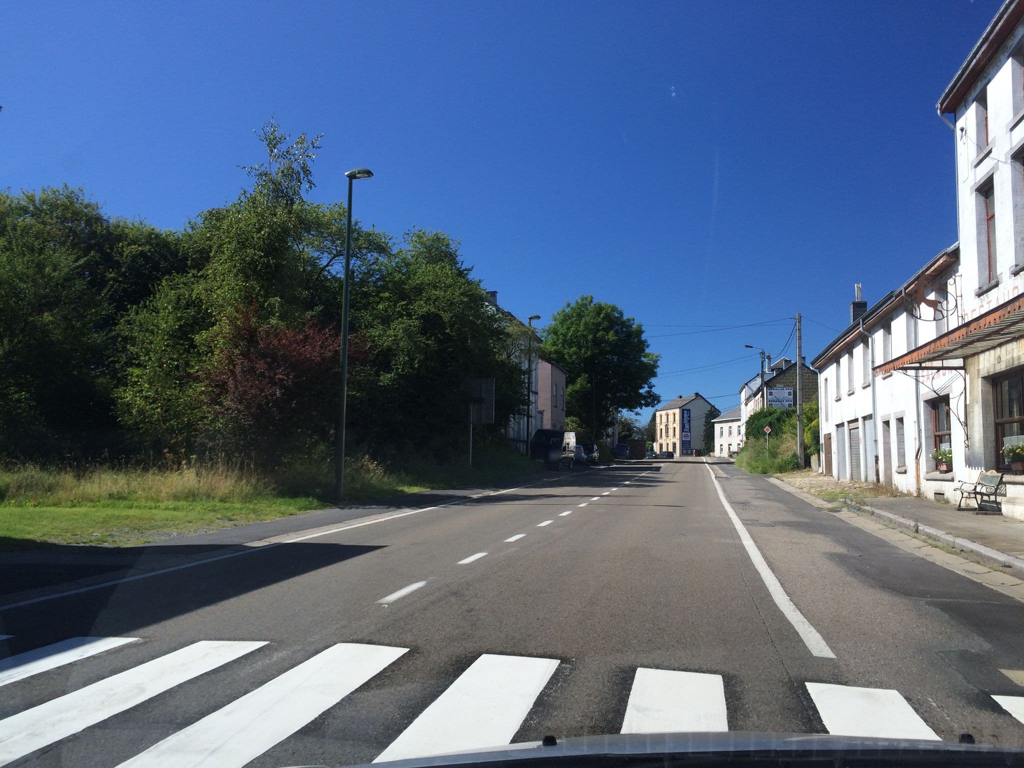 Street view near Les 4 Vins, Longlier — © zors1843 (CC BY-SA · Mapillary)