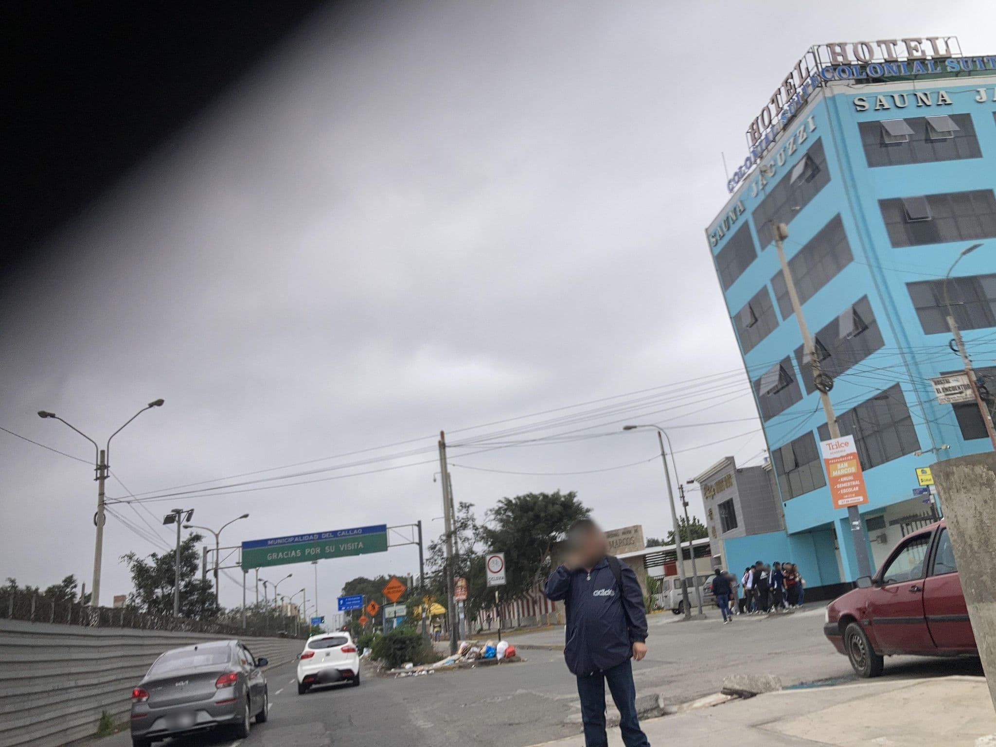 Street view near Hotel Colonial, Carmen De La Legua Reynoso — © JavierFlores0411 (CC BY-SA · Mapillary)