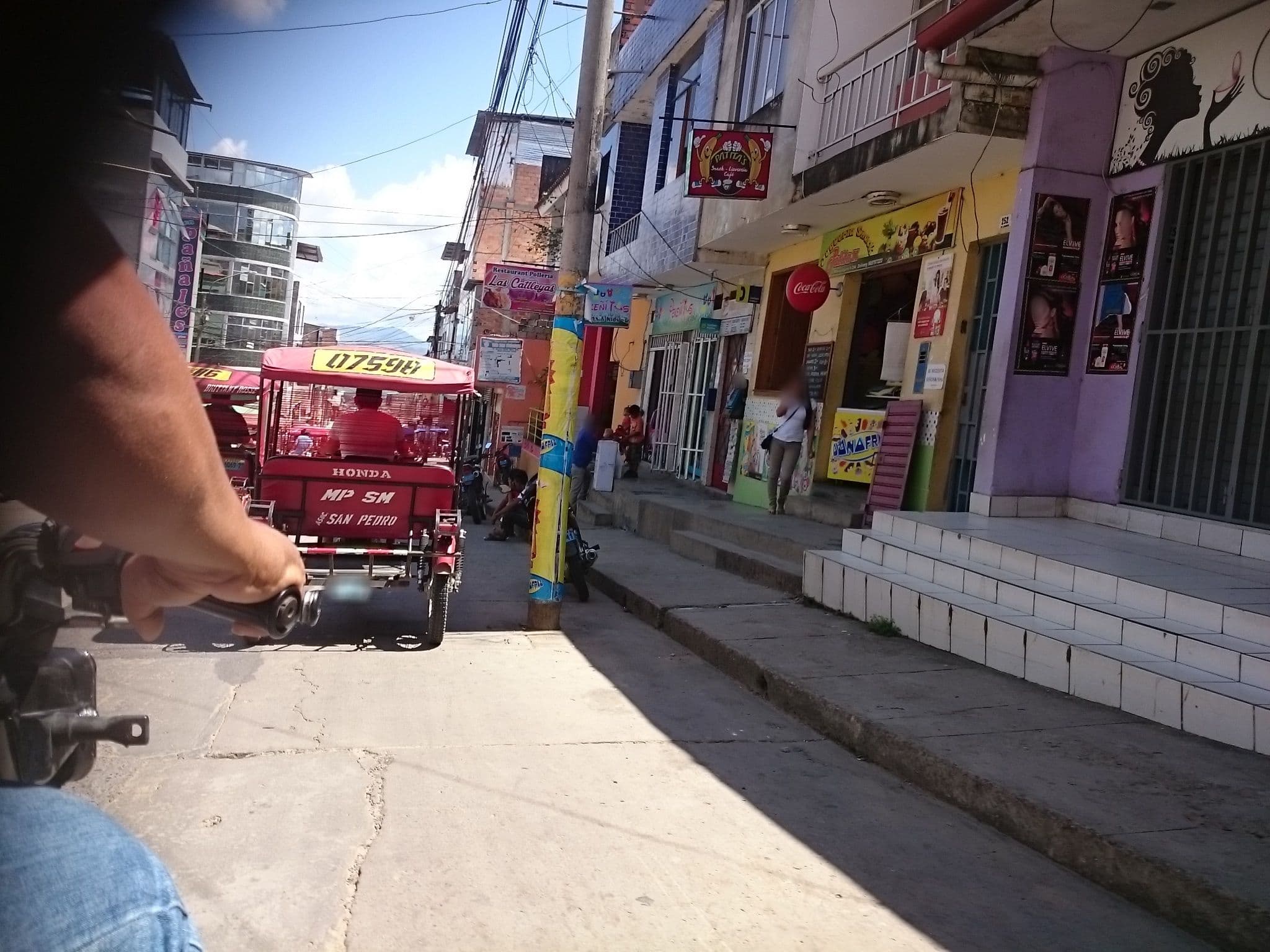 Street view near Hospedaje Piolín, La Banda — © sguinetti (CC BY-SA · Mapillary)