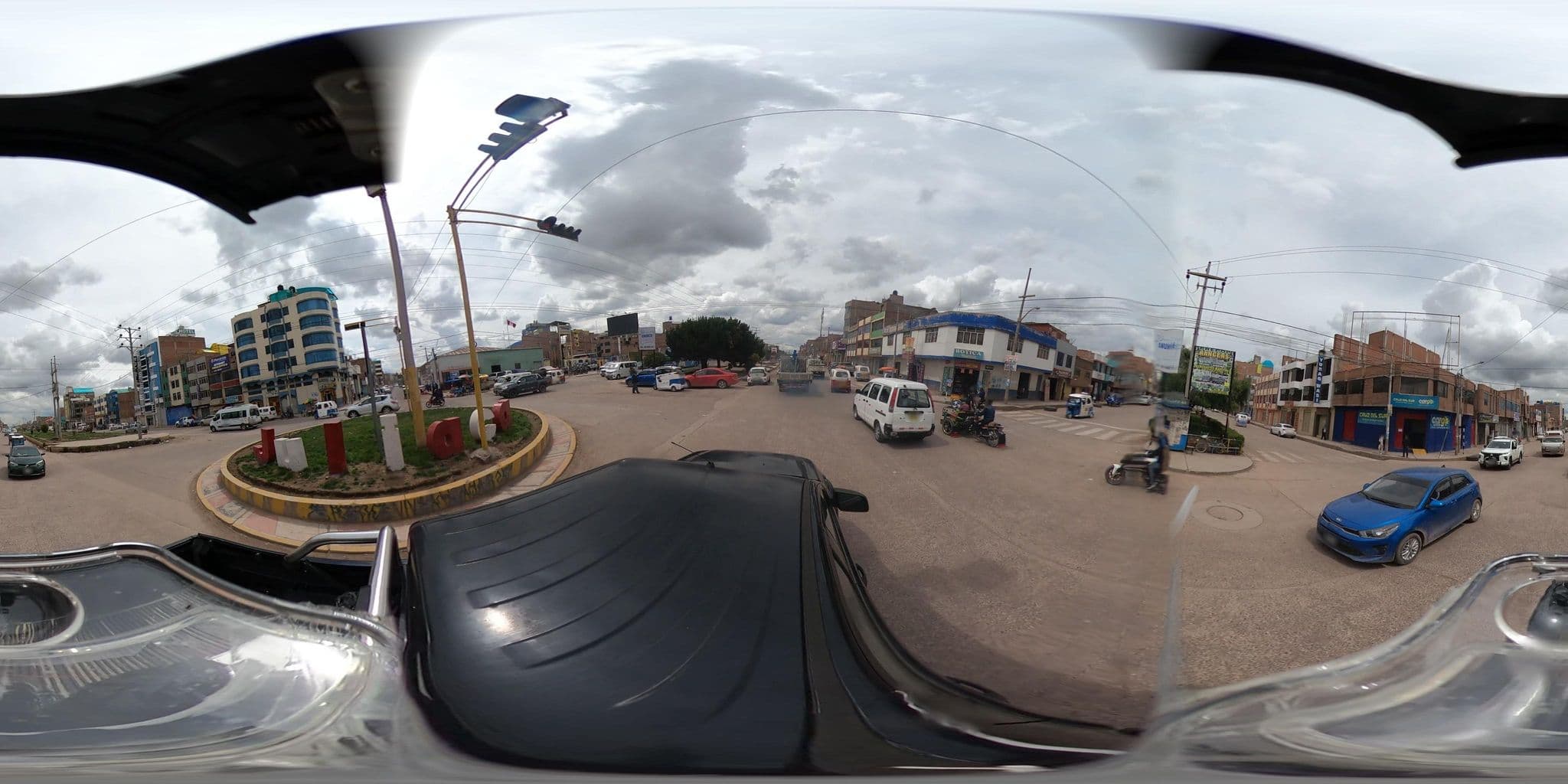 Street view near Yuraq Wasi, San Miguel — © jaderbavaresco (CC BY-SA · Mapillary)