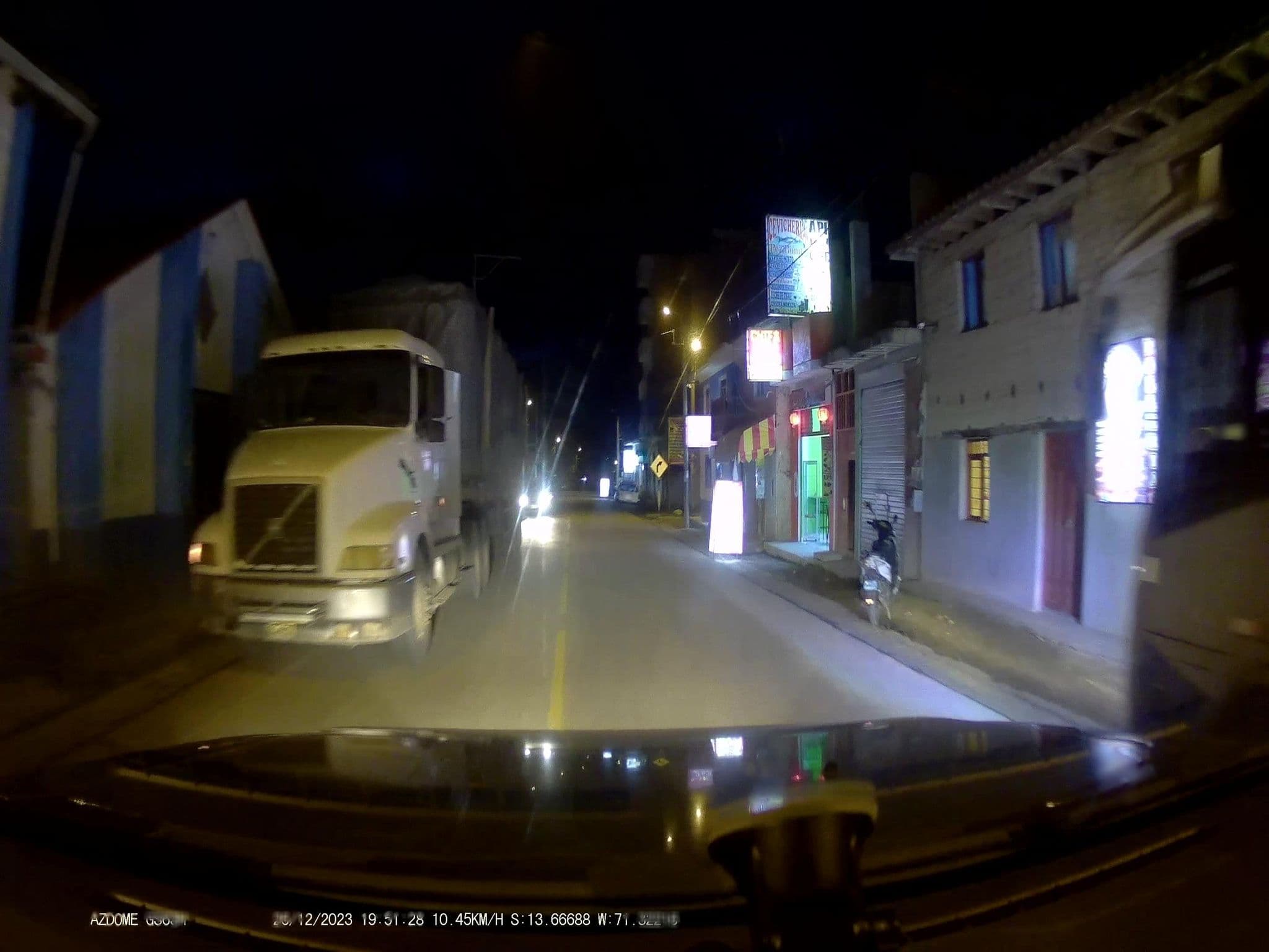 Street view near Hospedaje Tinkw pm w, Urcos — © jaderbavaresco (CC BY-SA · Mapillary)