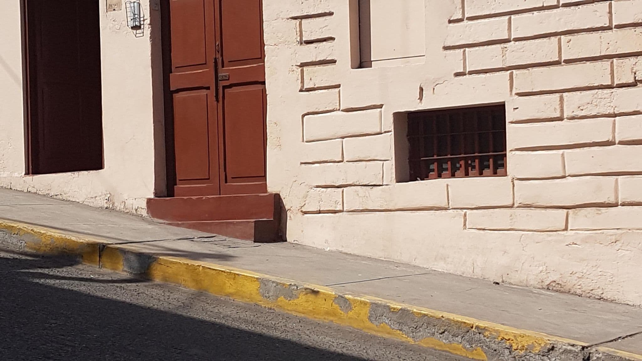 Street view near Puento, Mollendo — © RogerRicardoP (CC BY-SA · Mapillary)