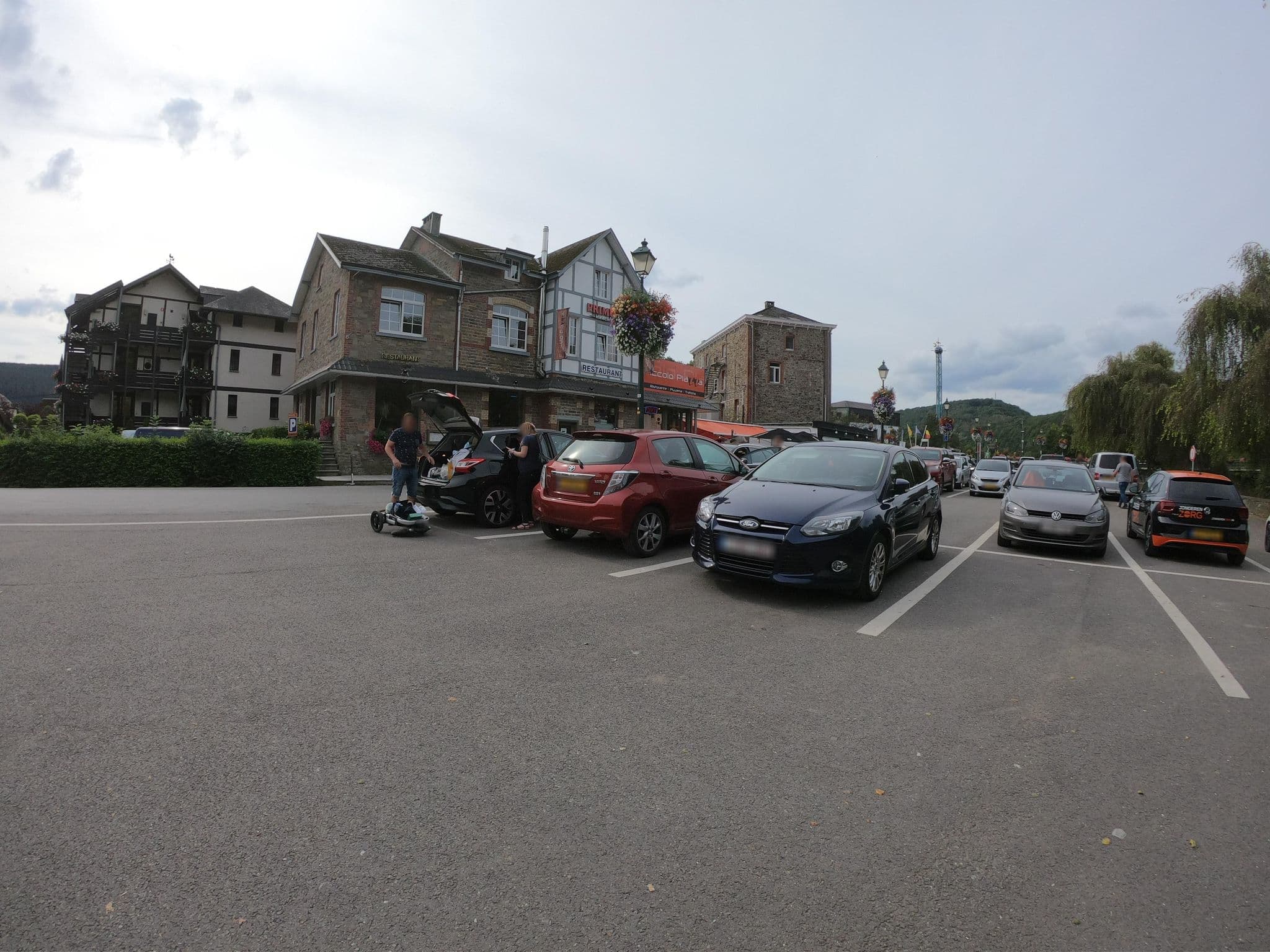 Street view near Hôtel Val de la Cascade, Trois-Ponts — © joostjakob (CC BY-SA · Mapillary)