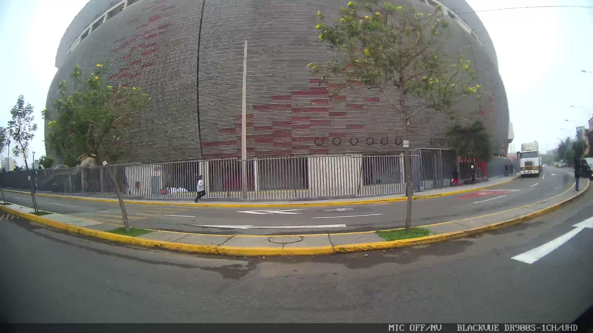 Street view near Camp nou, Jesus Maria — © kaart_1 (CC BY-SA · Mapillary)