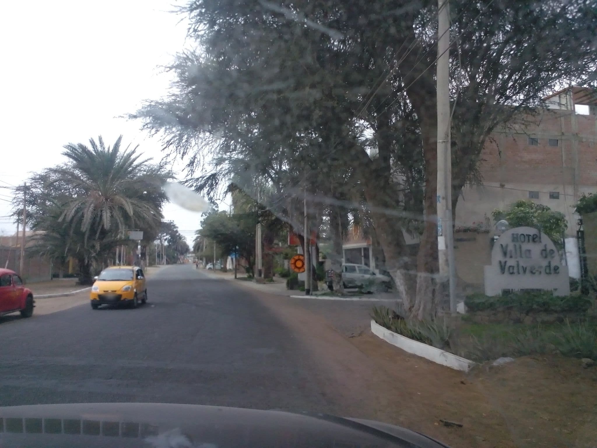 Street view near Villa de Valderde, Fonavi — © derfred (CC BY-SA · Mapillary)