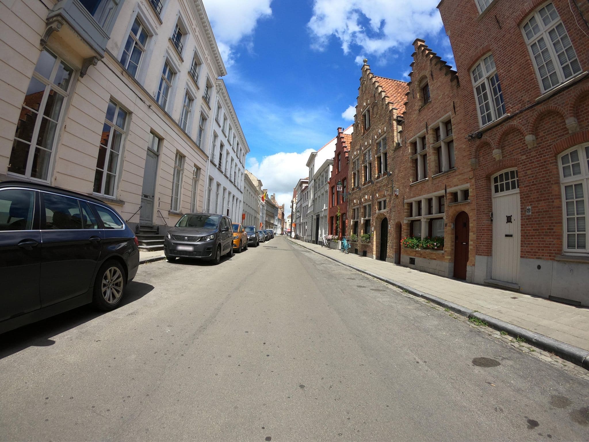 Street view near Huis Koning B&B, Brugge — © filipc (CC BY-SA · Mapillary)