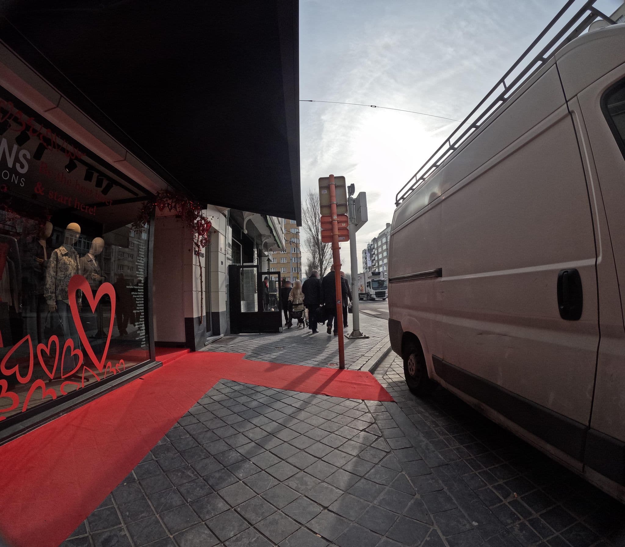 Street view near Hotel Du Parc, Ostend — © filipc (CC BY-SA · Mapillary)