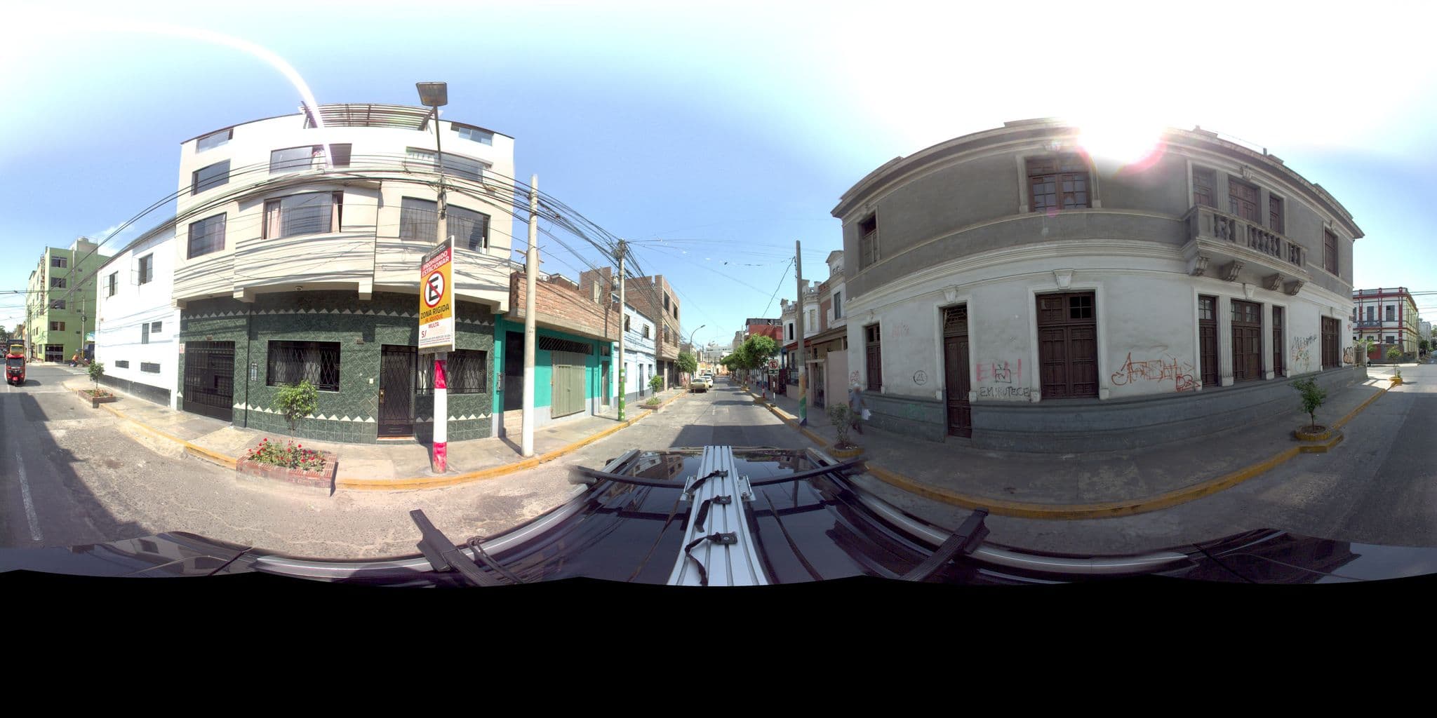 Street view near Sakura, Breña — © sarahantos (CC BY-SA · Mapillary)