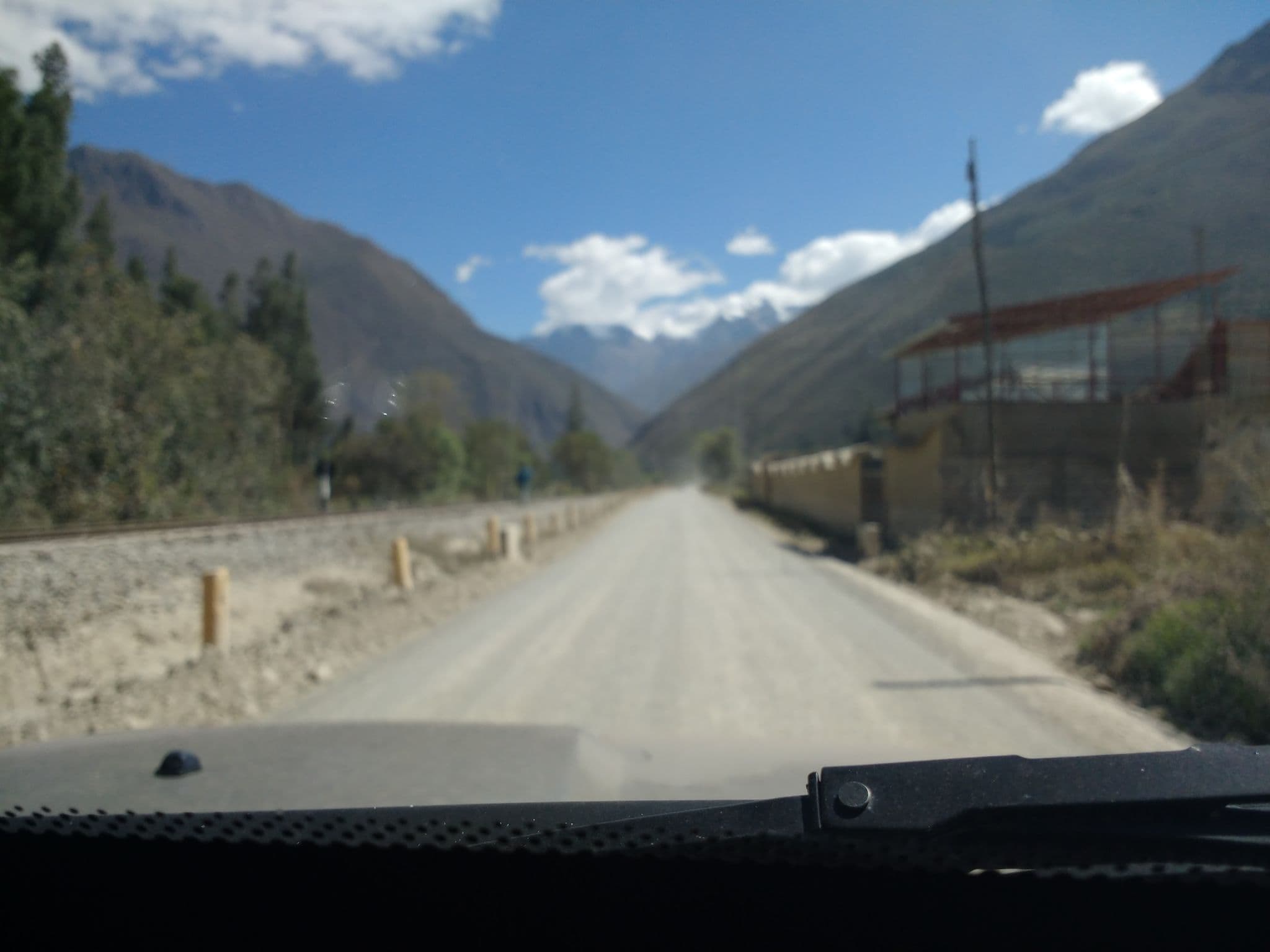 Street view near El Sol de Oro, Ollantaytambo — © peteward70 (CC BY-SA · Mapillary)