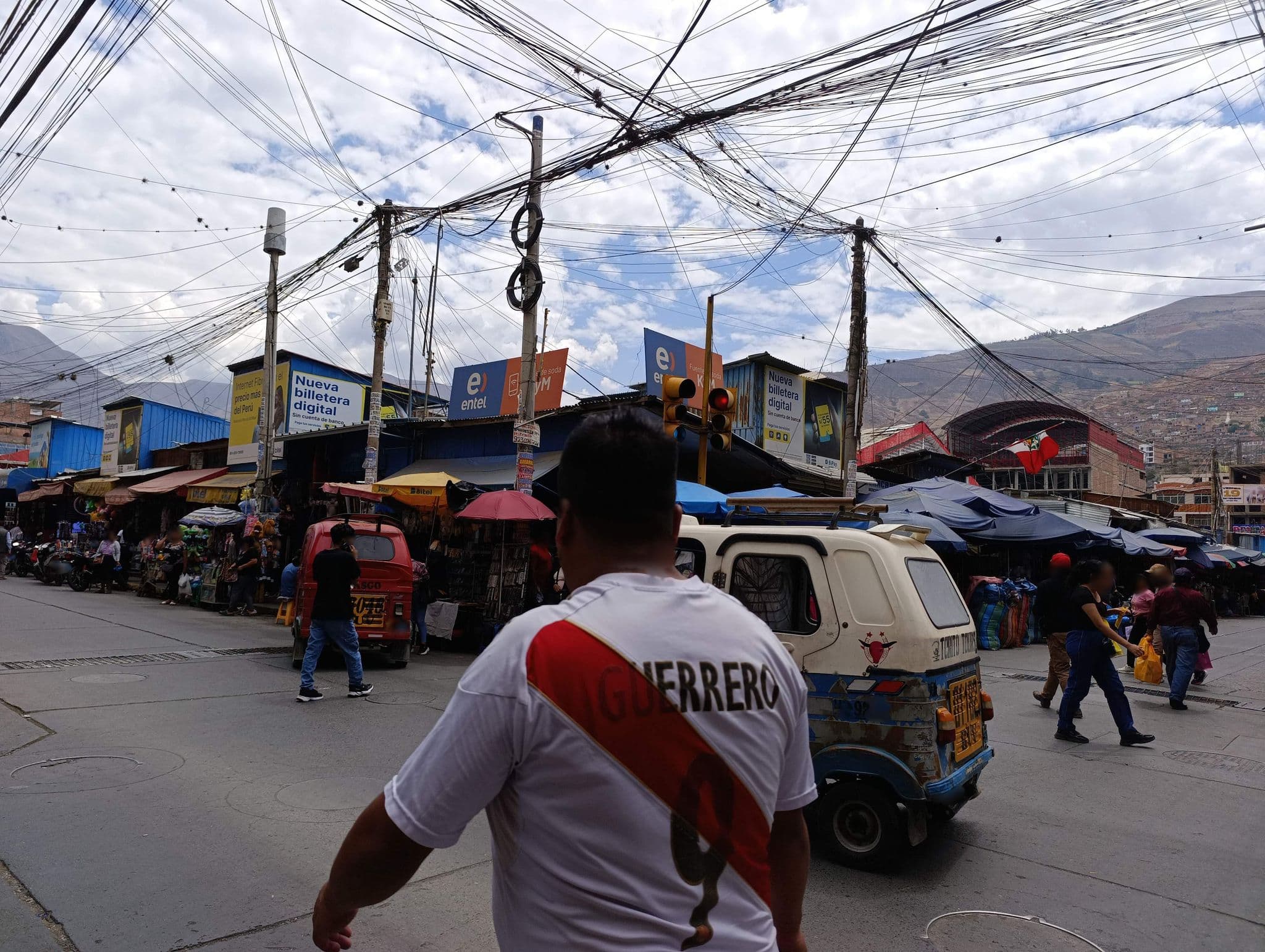 Street view near Hostal Dorado, Huánuco — © YachayLibreTech (CC BY-SA · Mapillary)