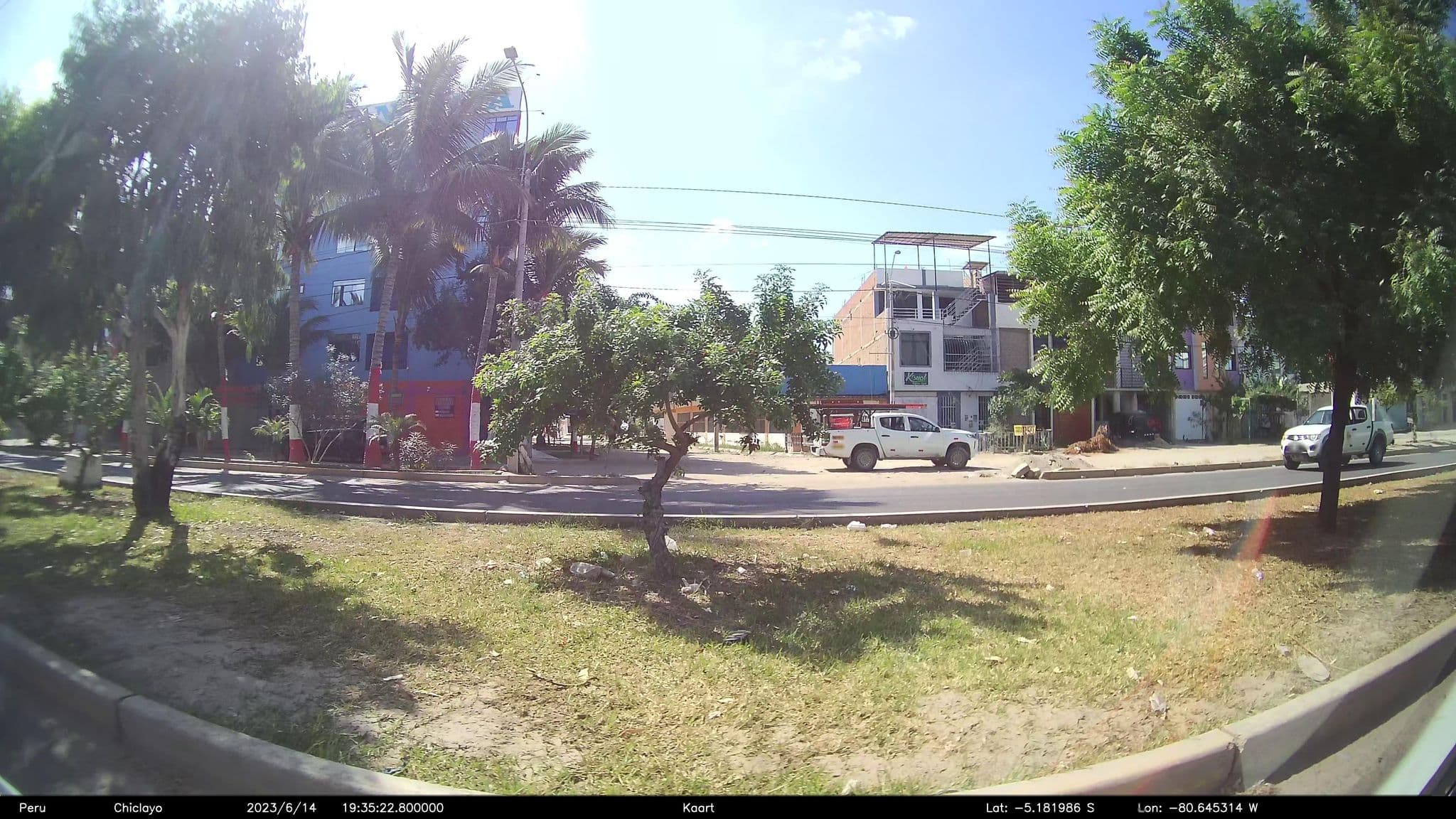 Street view near Hospedaje Karlita, Piura — © kaart_2 (CC BY-SA · Mapillary)