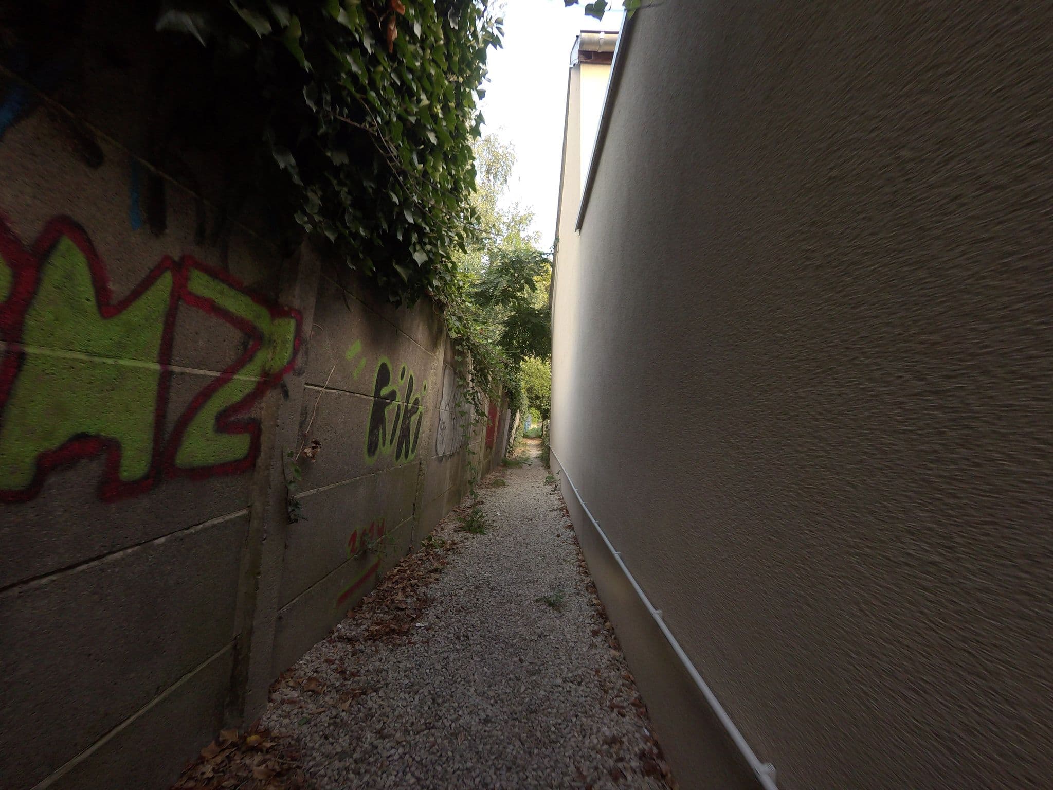 Street view near Oxygen House, Berg — © filipc (CC BY-SA · Mapillary)