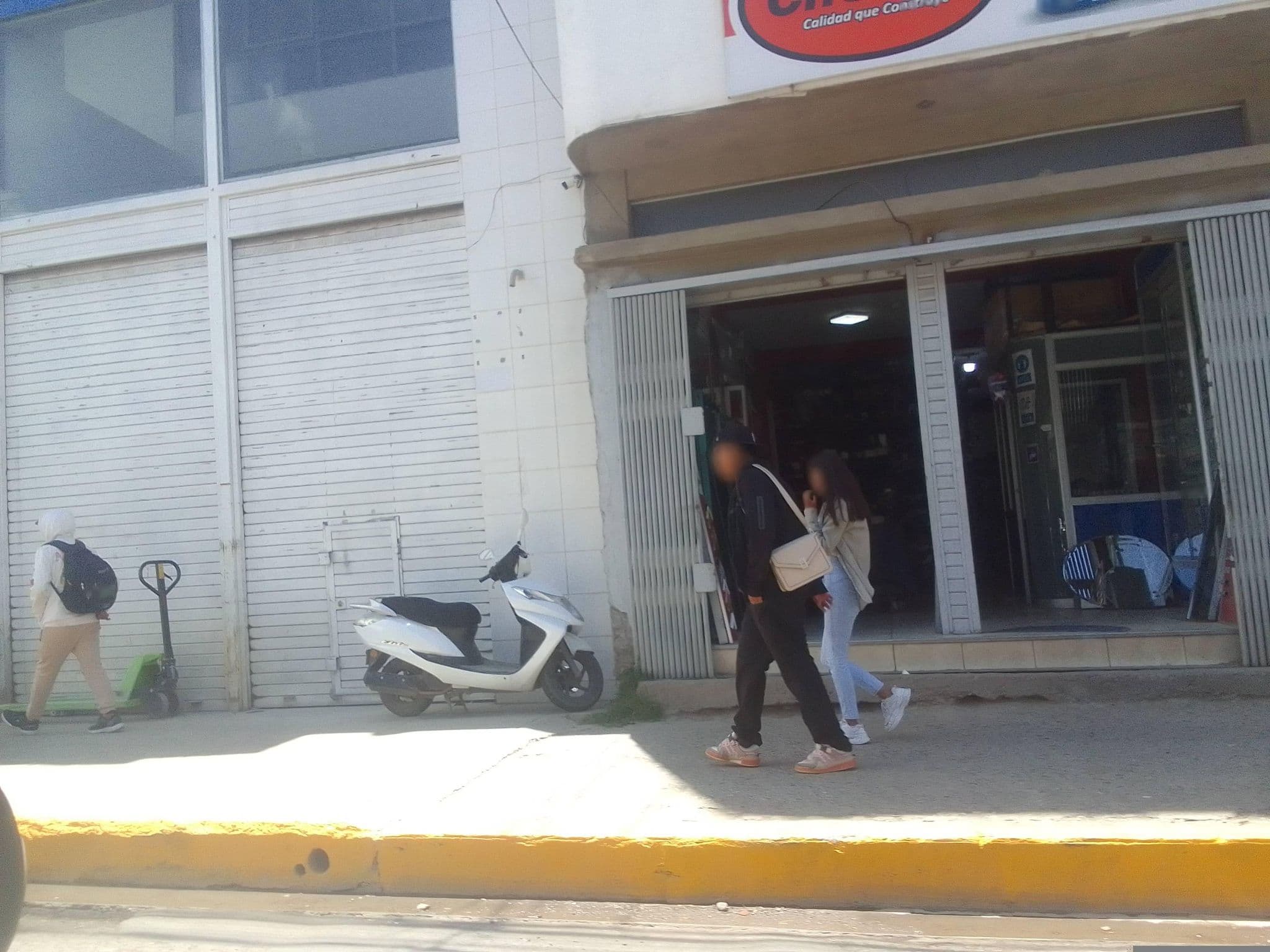 Street view near hostal and una joya, Puno — © quismani (CC BY-SA · Mapillary)