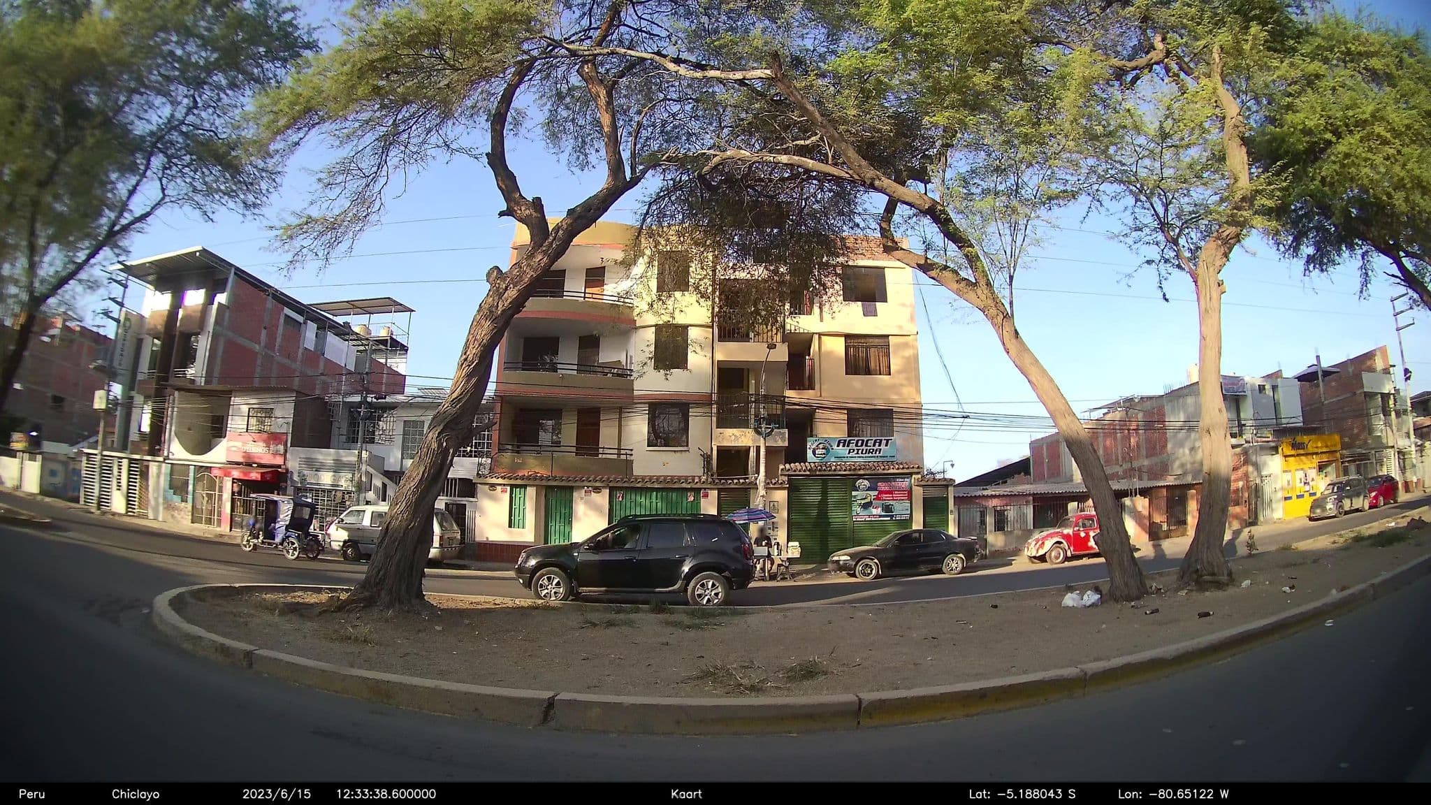 Street view near Hospedaje Gabriel, Piura — © kaart_2 (CC BY-SA · Mapillary)