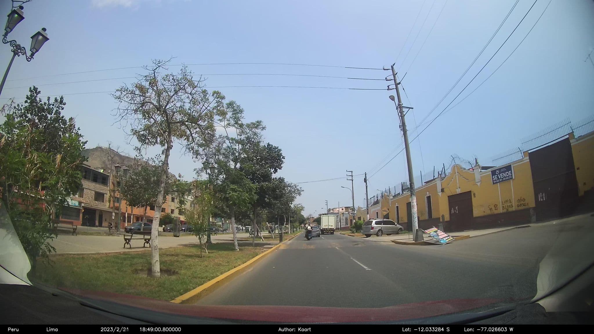 Street view near Hostal El Virrey, Lima — © kaart_2 (CC BY-SA · Mapillary)