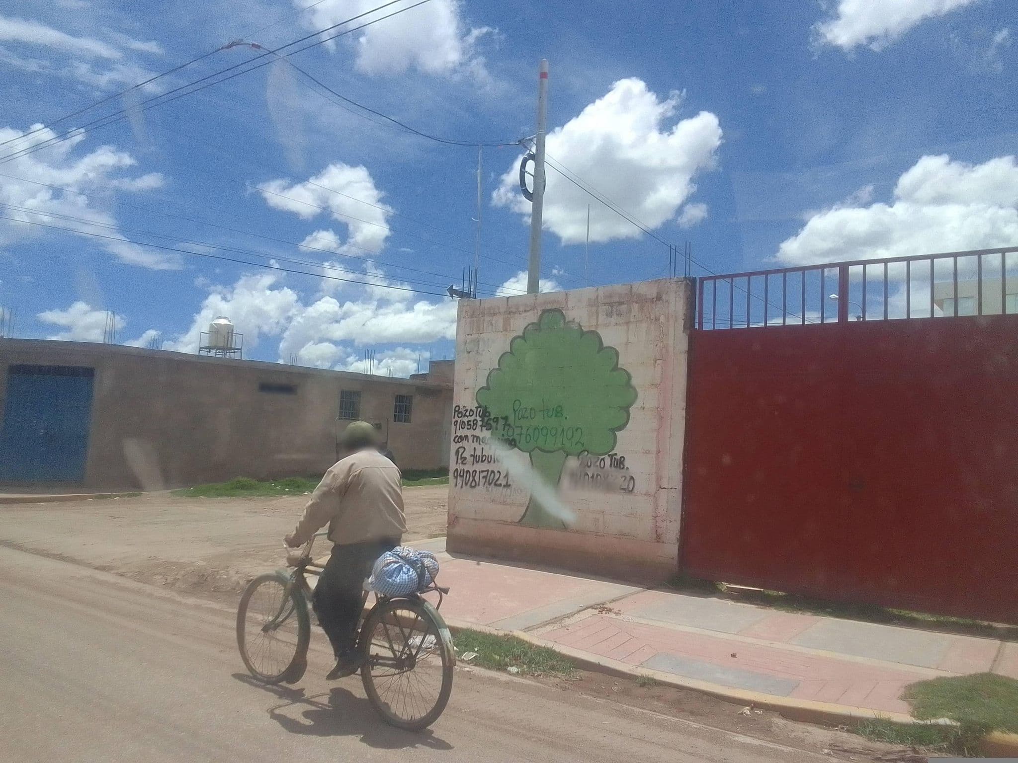 Street view near Hotel Refugios, Juliaca — © quismani (CC BY-SA · Mapillary)