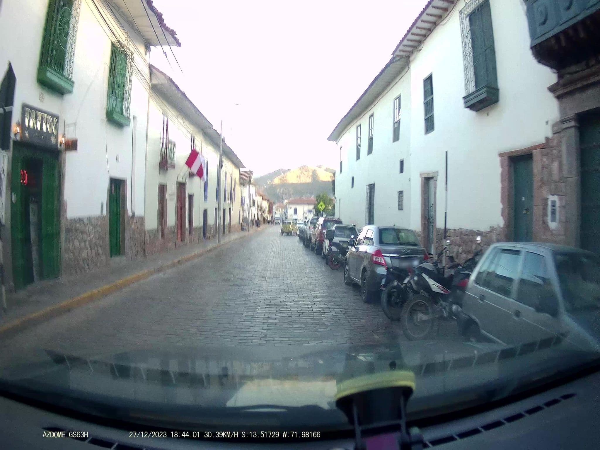 Street view near Aranwa, Santiago
