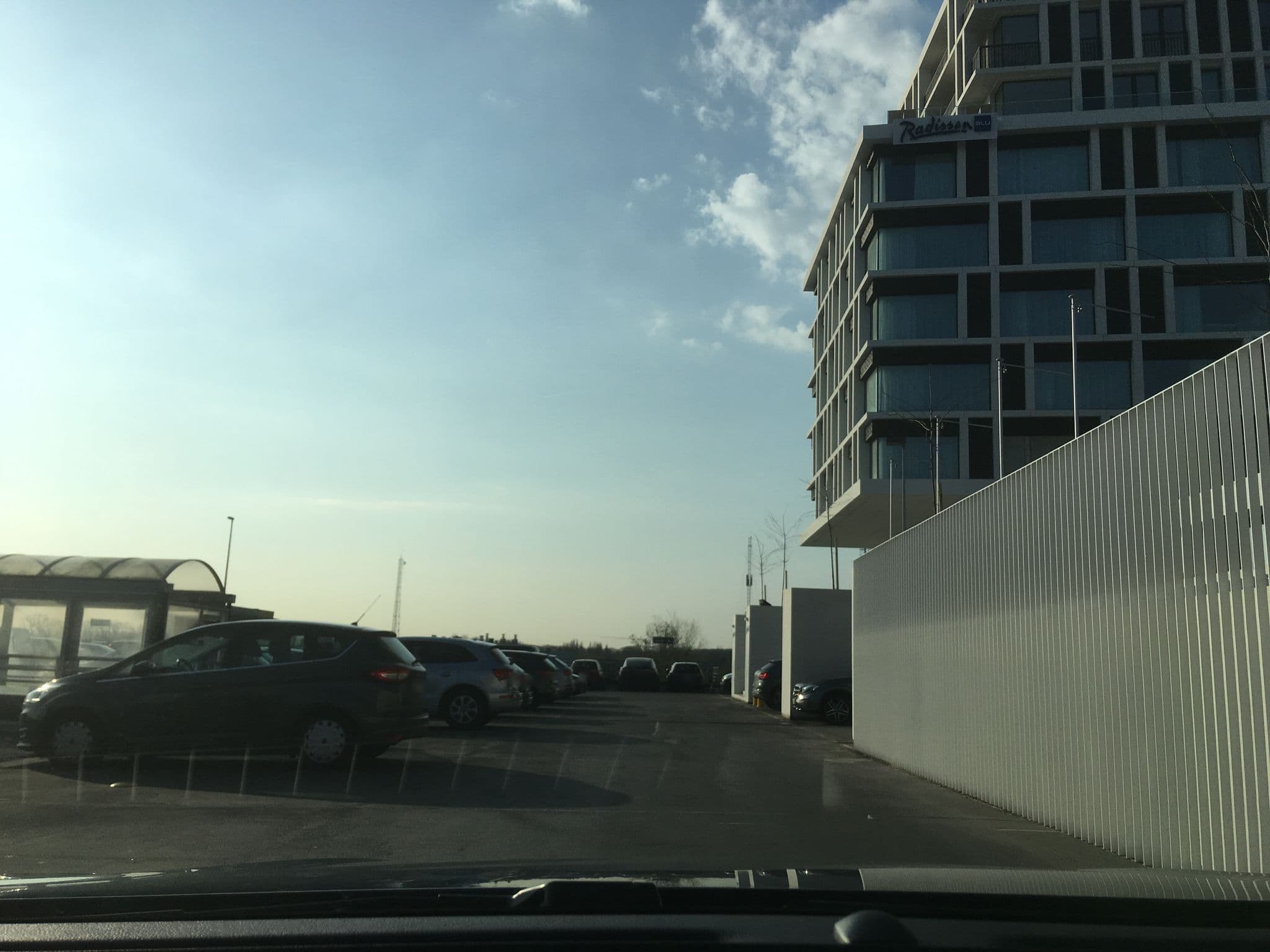 Street view near Radisson Blu, Sint-Michiels — © timcouwelier (CC BY-SA · Mapillary)