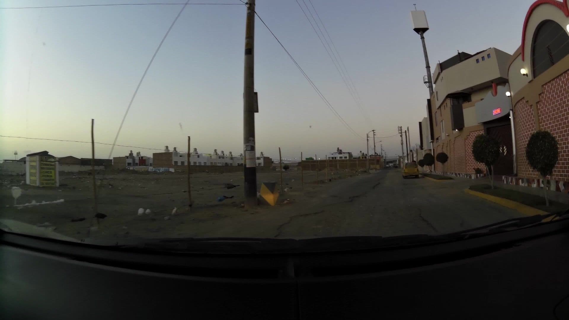 Street view near Los Delfines, Chimbote — © kaartcam (CC BY-SA · Mapillary)