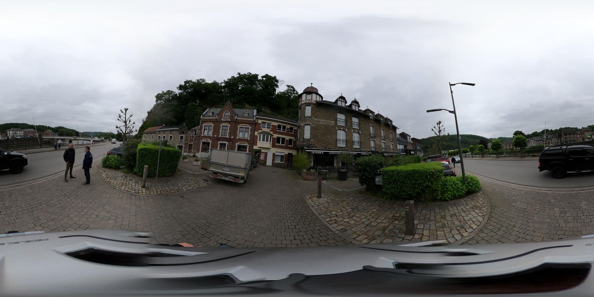 Street view near Stone Station, Esneux — © pierreserpe (CC BY-SA · Mapillary)