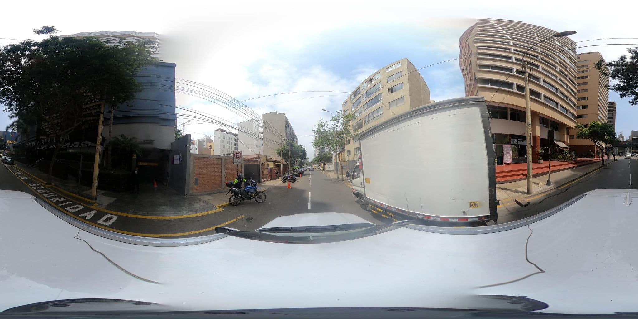 Street view near Crowne Plaza Lima, Miraflores