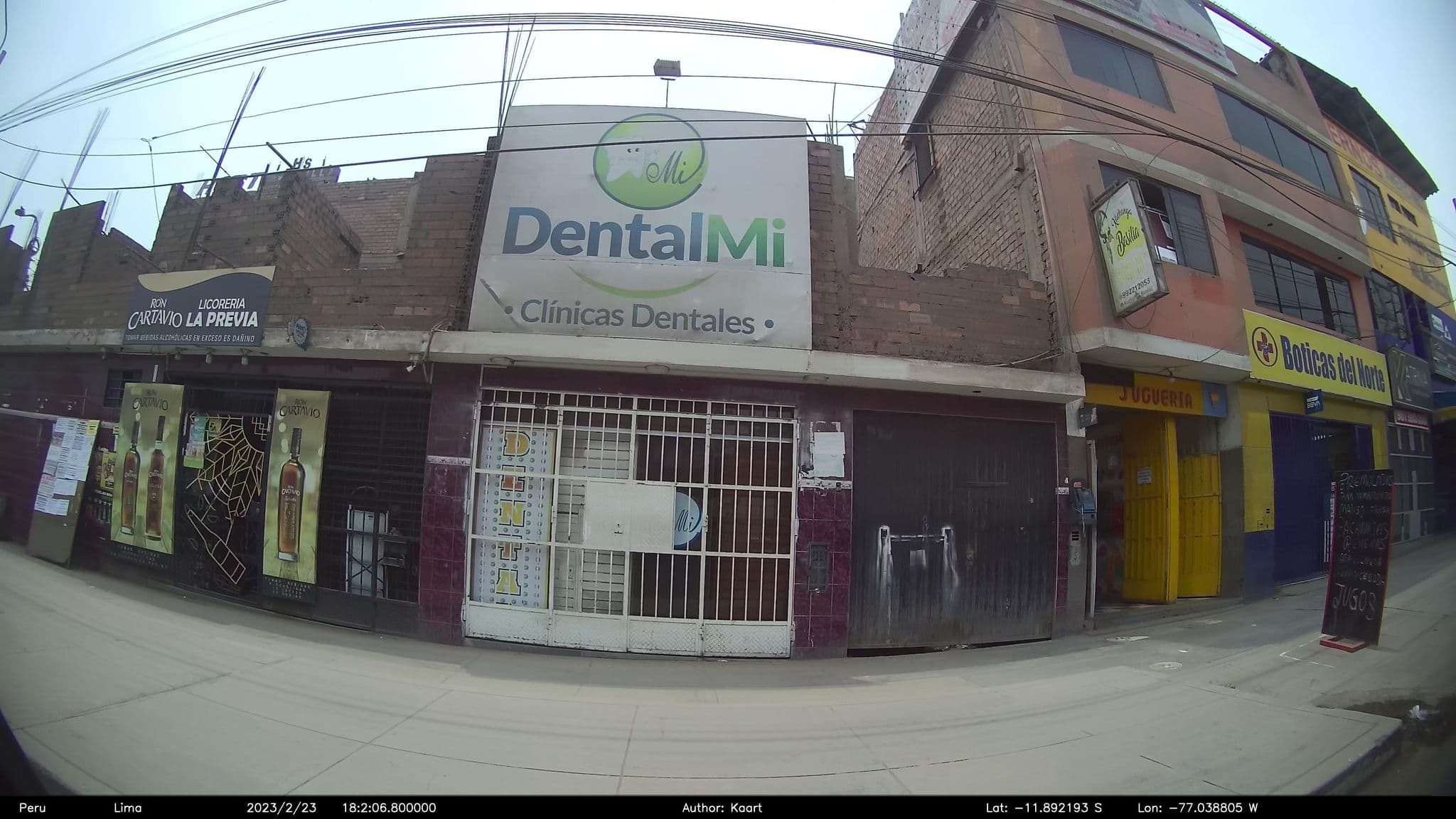 Street view near Villa Hostal, Urb. Santo Domingo — © kaart_2 (CC BY-SA · Mapillary)