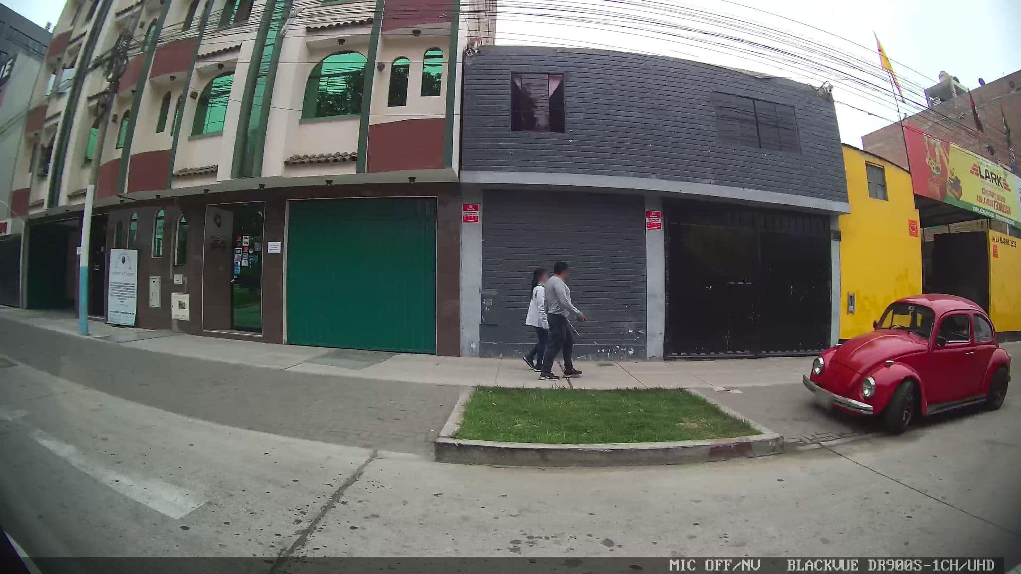 Street view near Amara Hotel, Carmen De La Legua Reynoso — © kaart_3 (CC BY-SA · Mapillary)