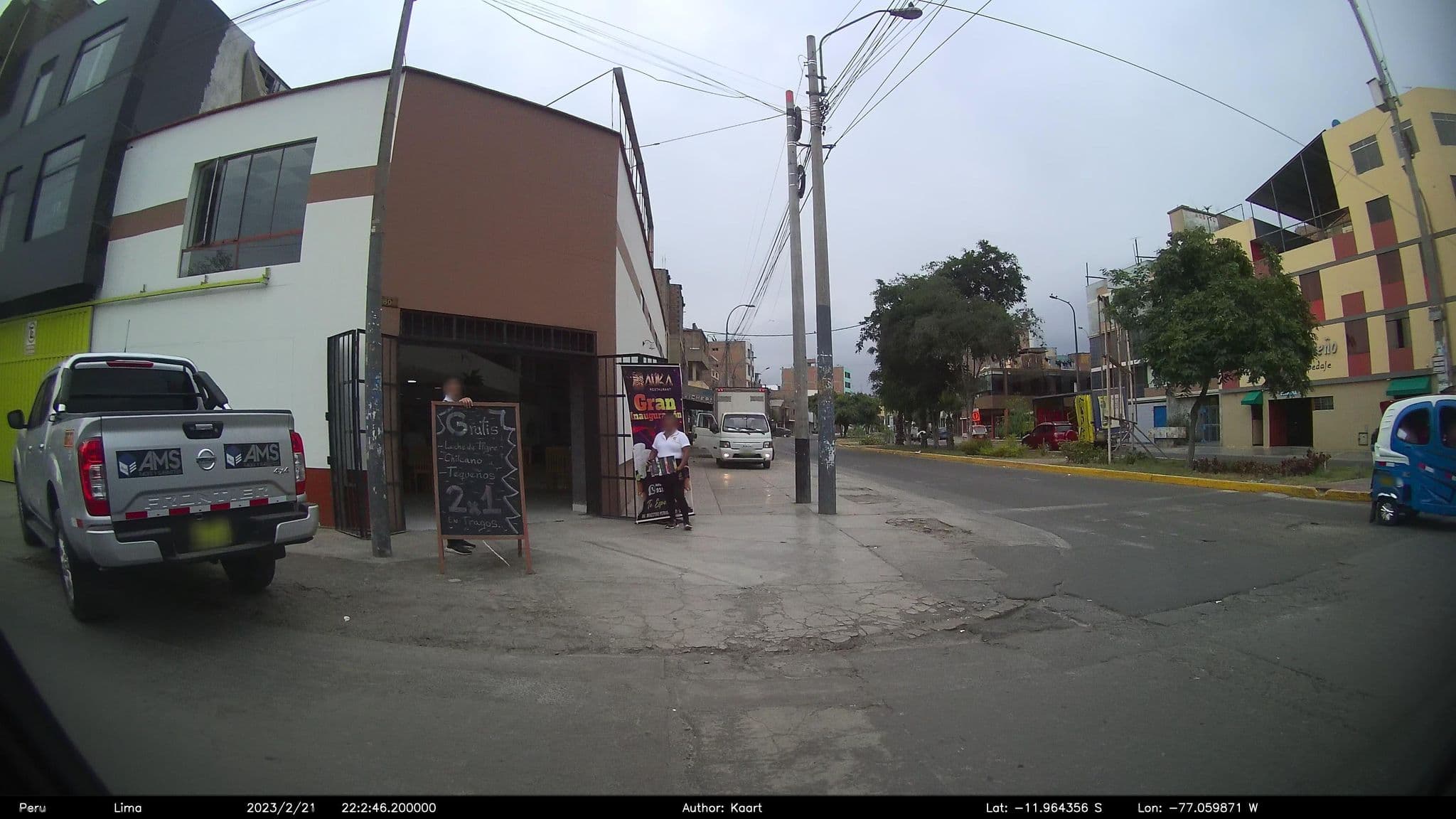Street view near Hostal Madenna, Independencia — © kaart_2 (CC BY-SA · Mapillary)