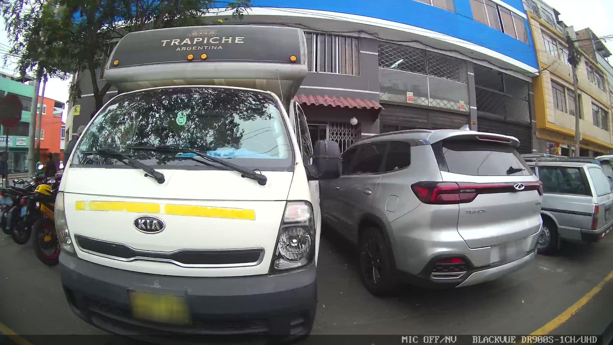 Street view near Hospedaje Canevaro, San Isidro — © kaartcam (CC BY-SA · Mapillary)