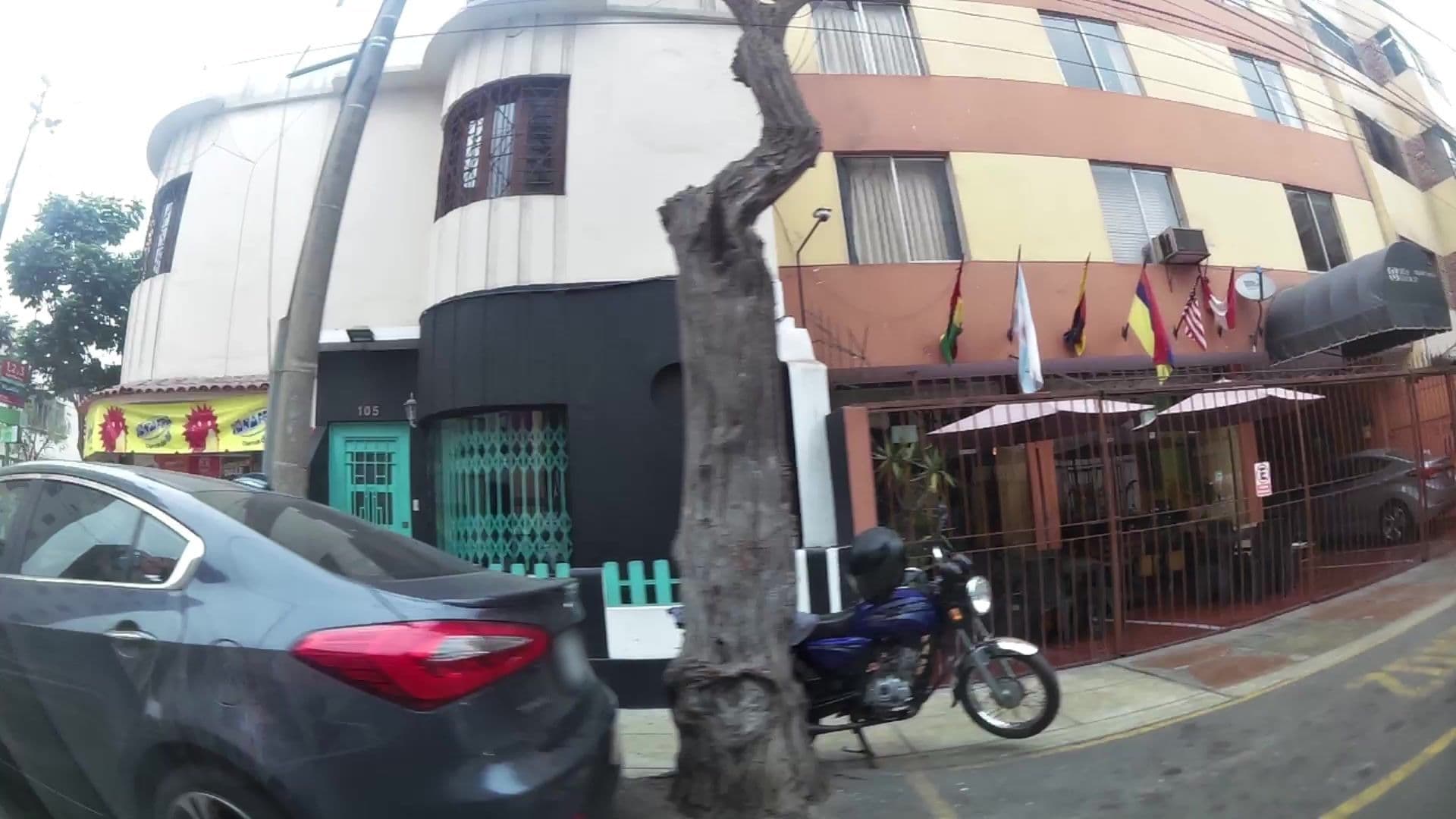Street view near Suit Appartment Service, Miraflores — © kaartcam (CC BY-SA · Mapillary)