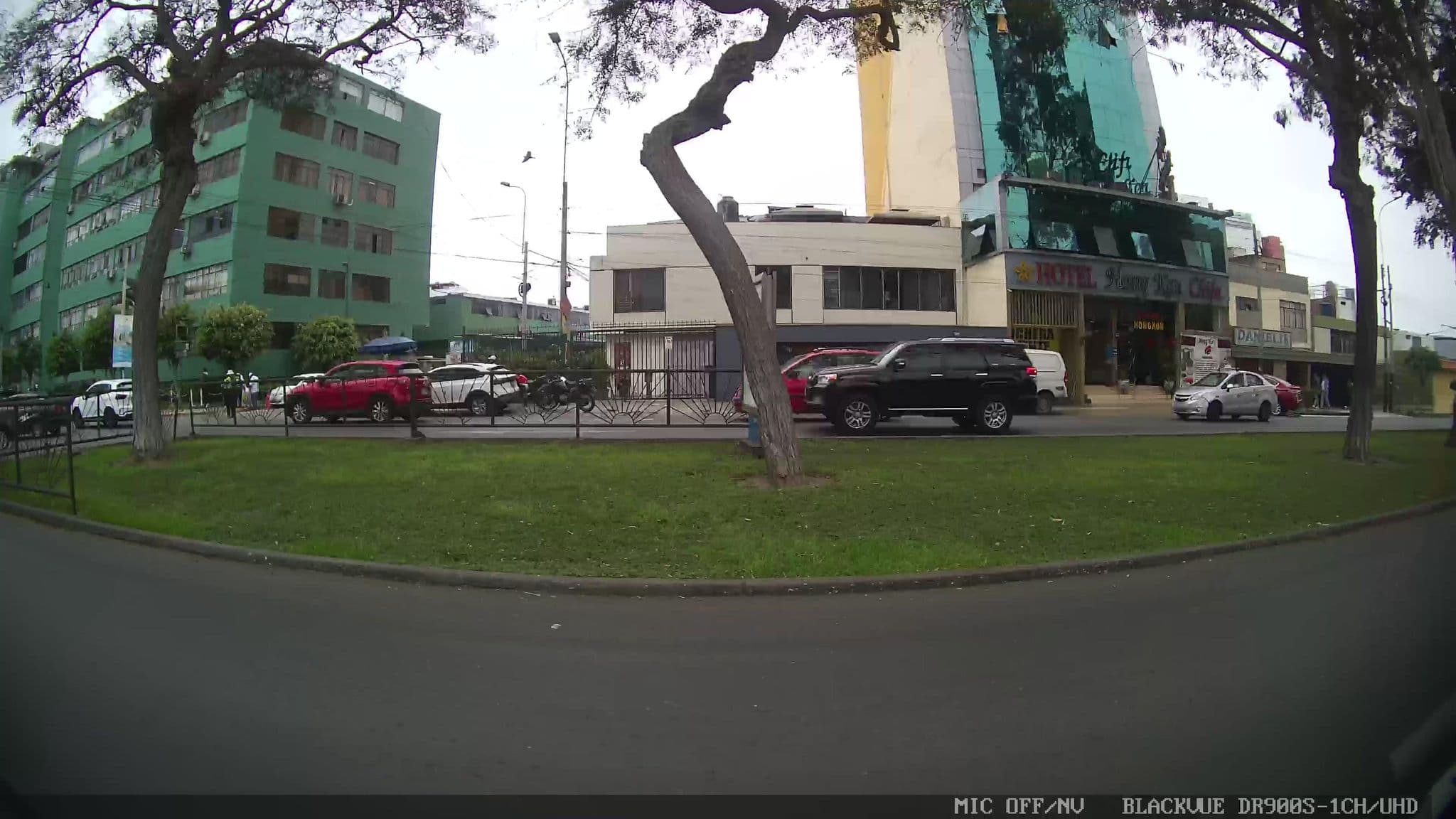 Street view near Hong Kon, Miraflores