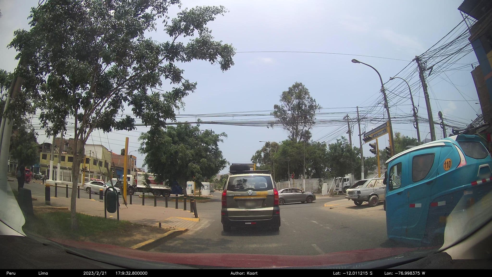 Street view near Cochera Hostal, Lima — © kaart_2 (CC BY-SA · Mapillary)