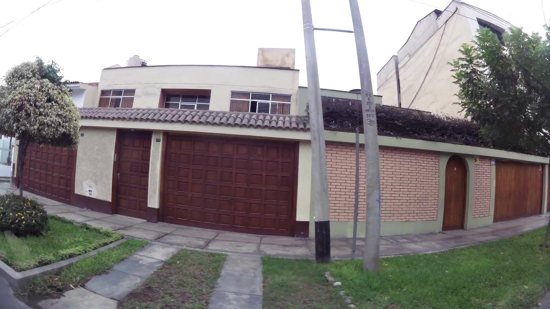 Street view near Casablanca H.R., Santiago de Surco — © kaartcam (CC BY-SA · Mapillary)