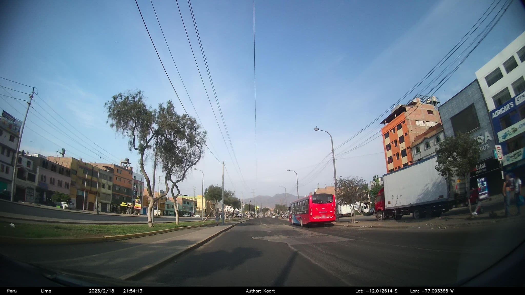 Street view near Hostal Perricholi, Carmen De La Legua Reynoso — © kaart_2 (CC BY-SA · Mapillary)