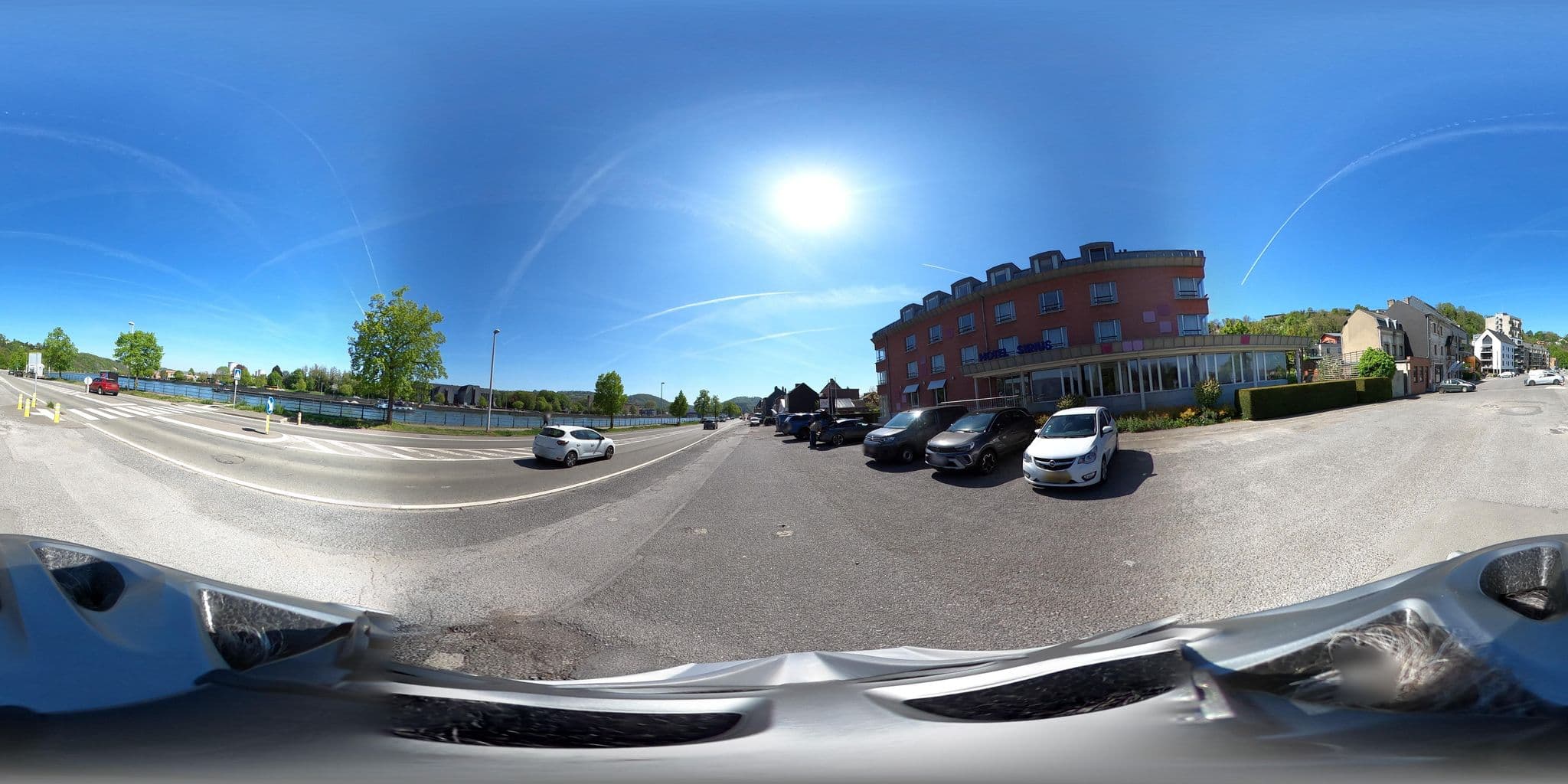 Street view near Hôtel Sirius, Huy — © Eebie (CC BY-SA · Mapillary)