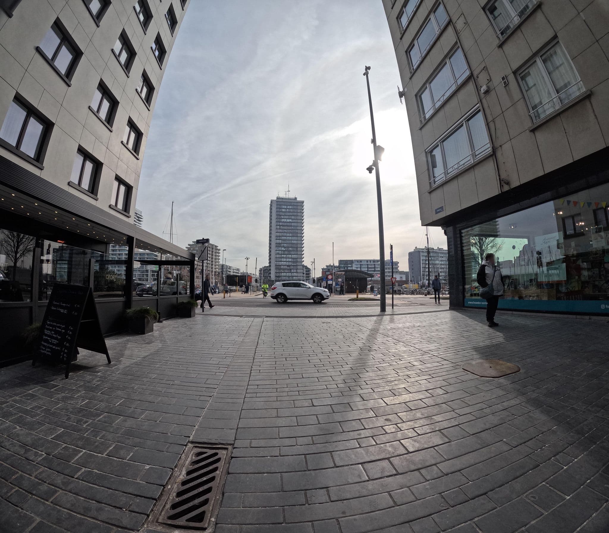Street view near Burlington, Ostend — © filipc (CC BY-SA · Mapillary)