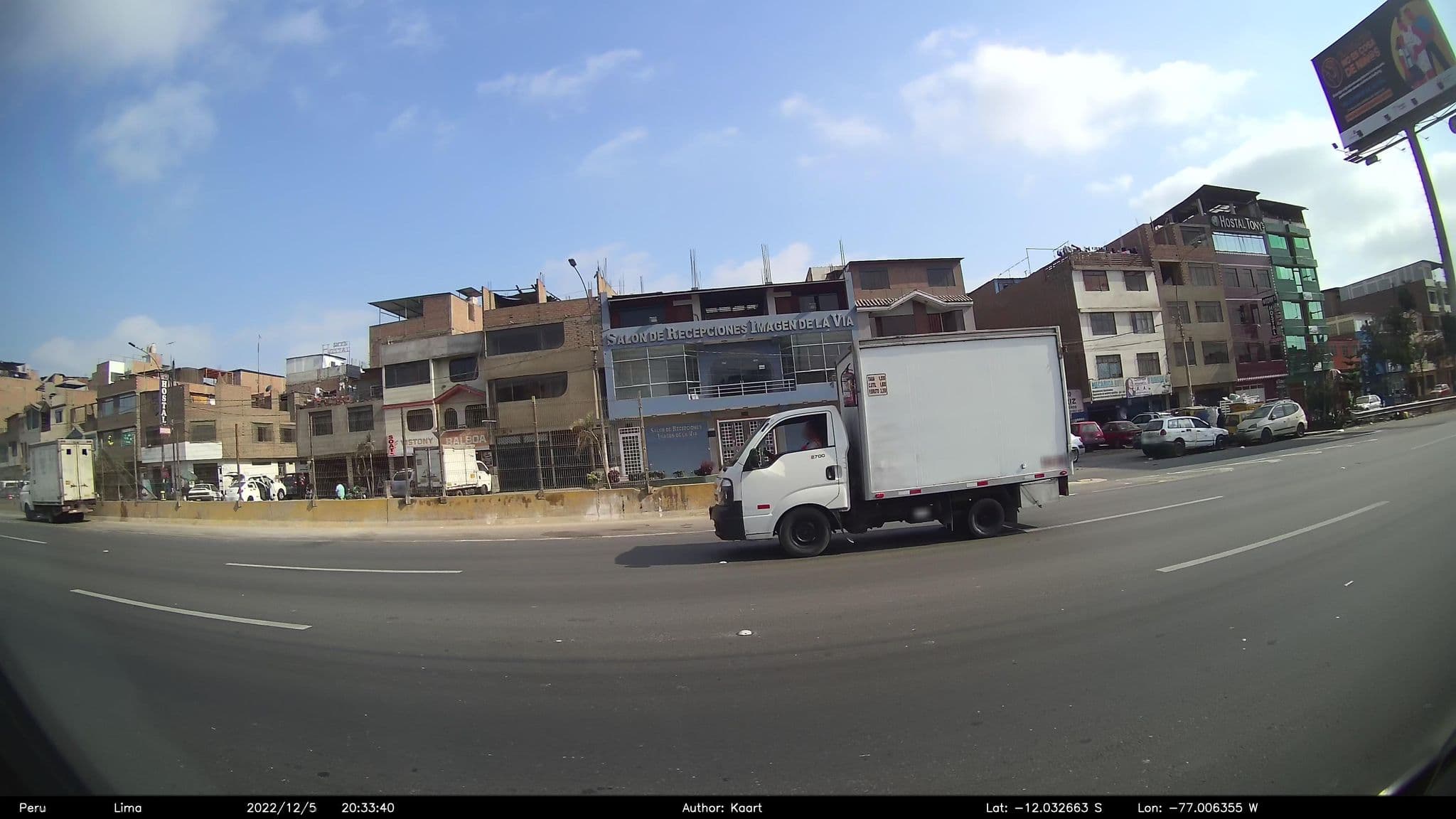 Street view near Hostal Tony's, Lima — © kaart_2 (CC BY-SA · Mapillary)