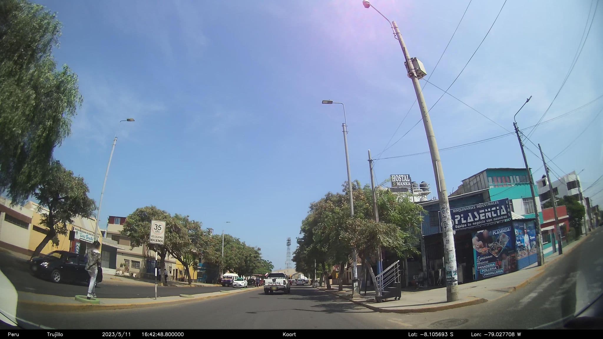 Street view near Hostal Wanka, Trujillo — © kaart_2 (CC BY-SA · Mapillary)