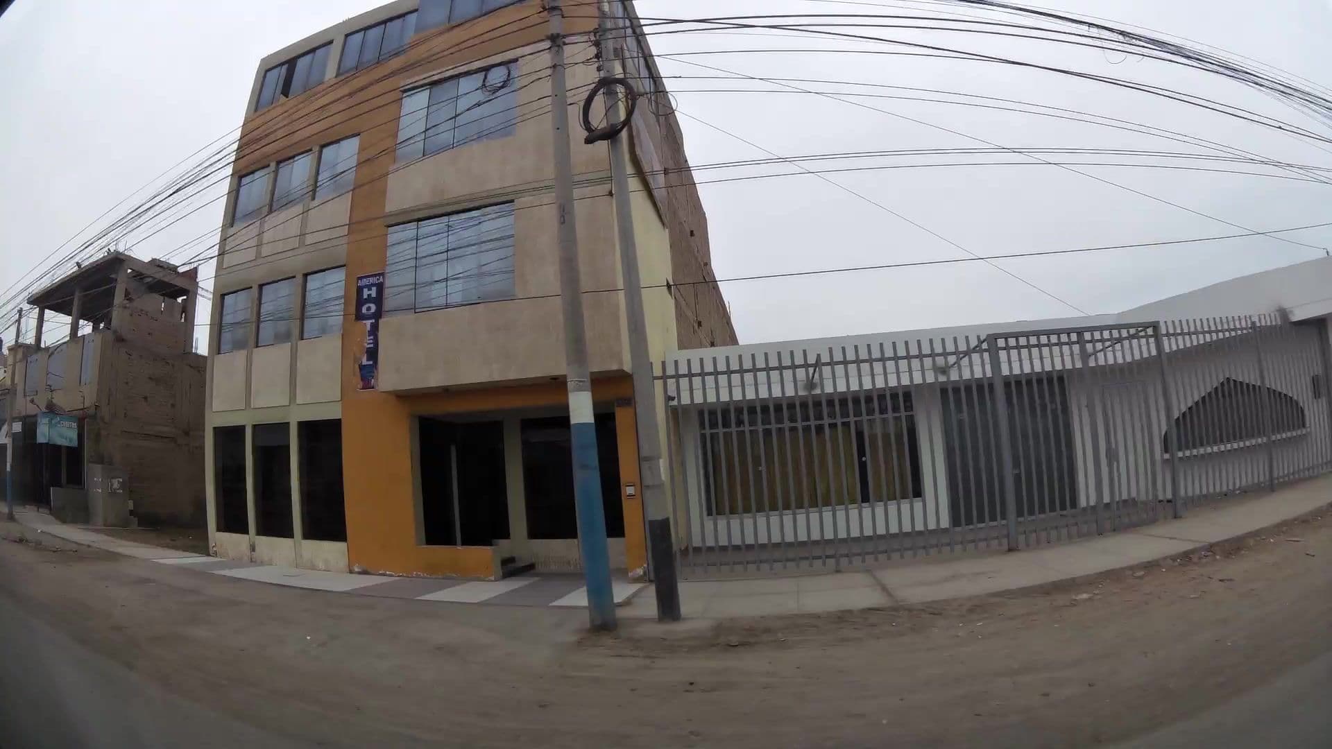 Street view near America Hotel, Pisco — © kaartcam (CC BY-SA · Mapillary)