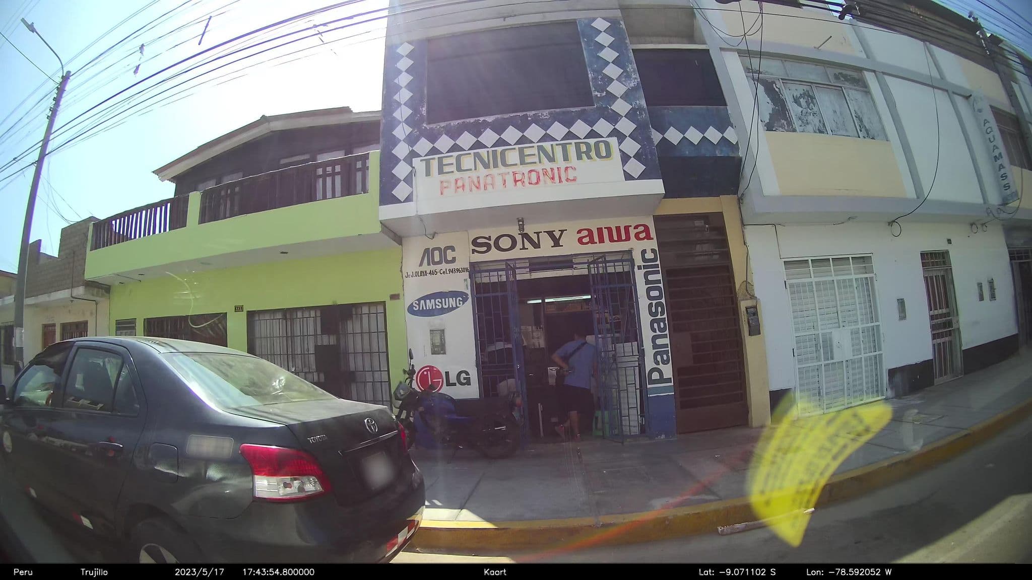 Street view near Hostal Aijin, Chimbote — © kaart_2 (CC BY-SA · Mapillary)