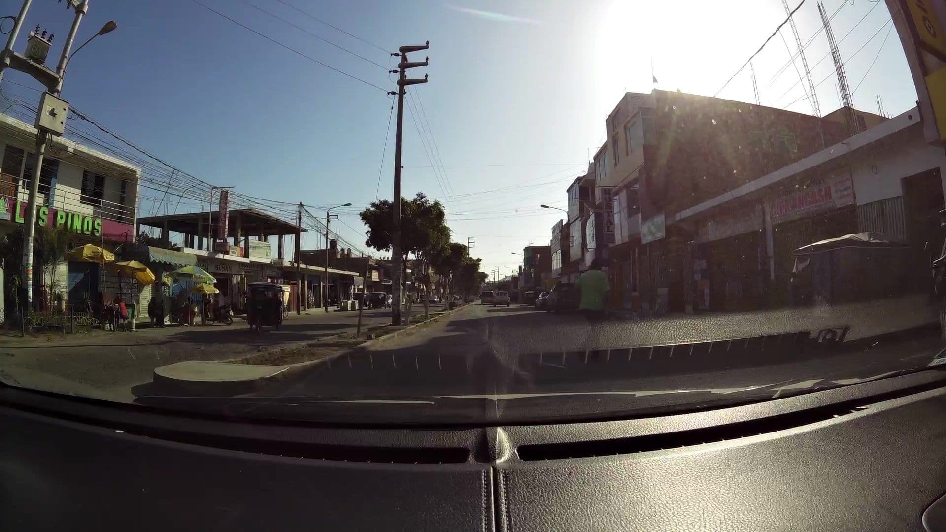 Street view near Hostal Las Cisnes, Chimbote — © kaartcam (CC BY-SA · Mapillary)