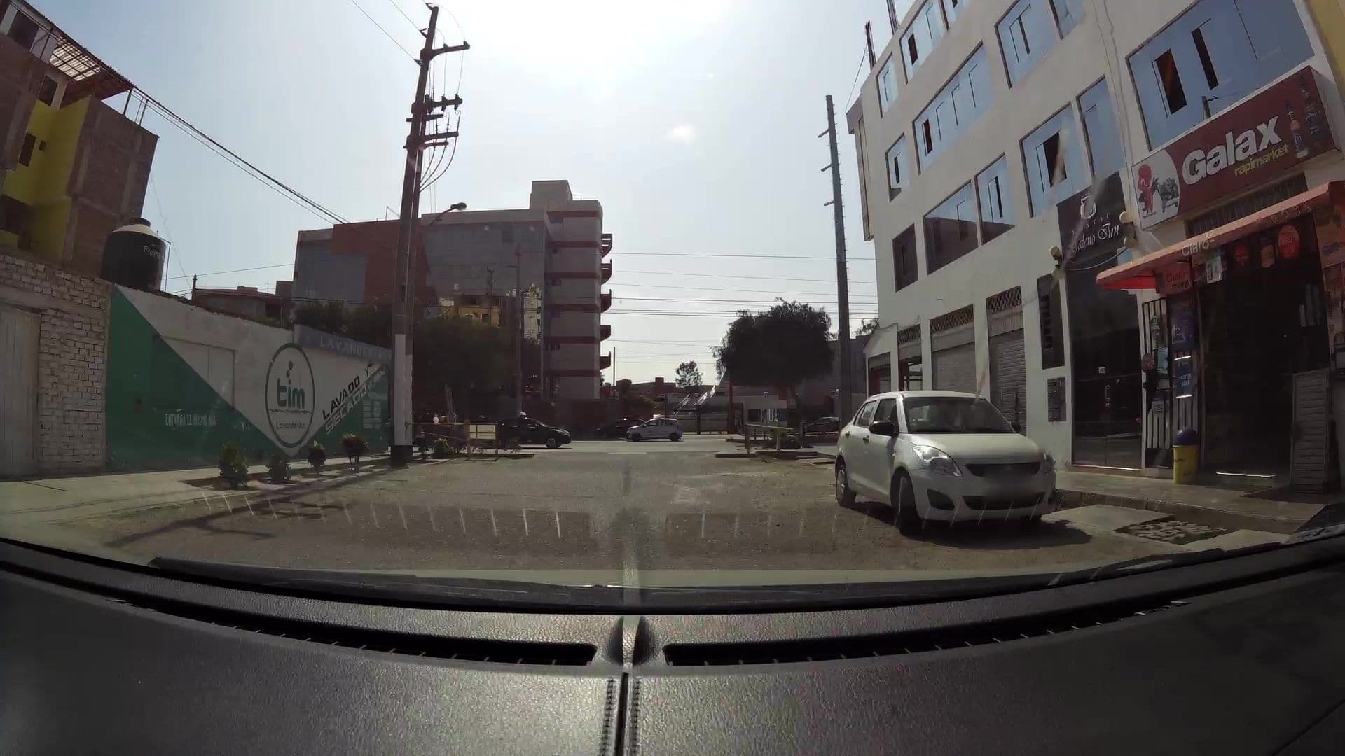 Street view near Hostal Galeno Inn, Trujillo