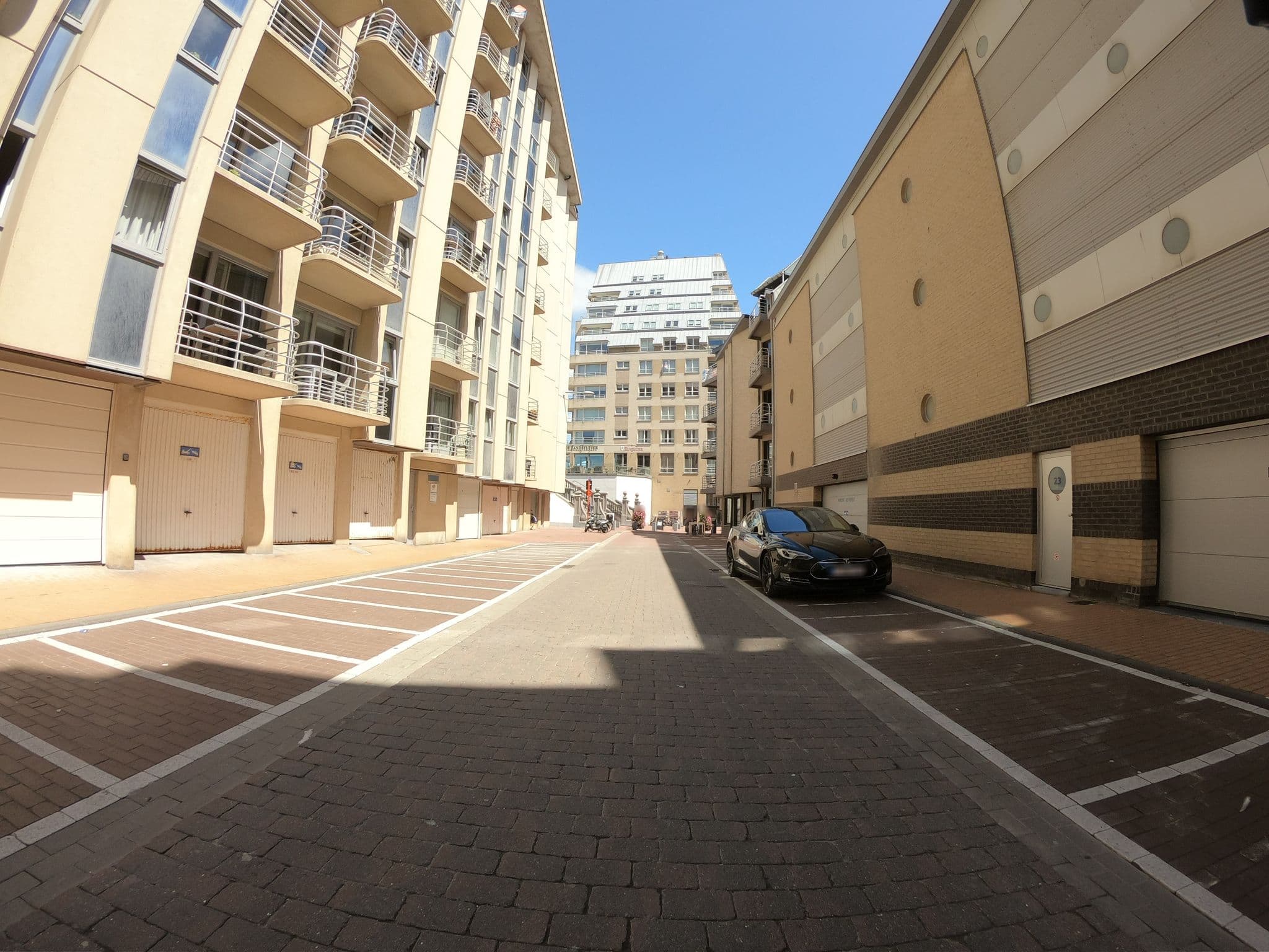 Street view near Holiday Suites Blankenberge, Blankenberge — © filipc (CC BY-SA · Mapillary)