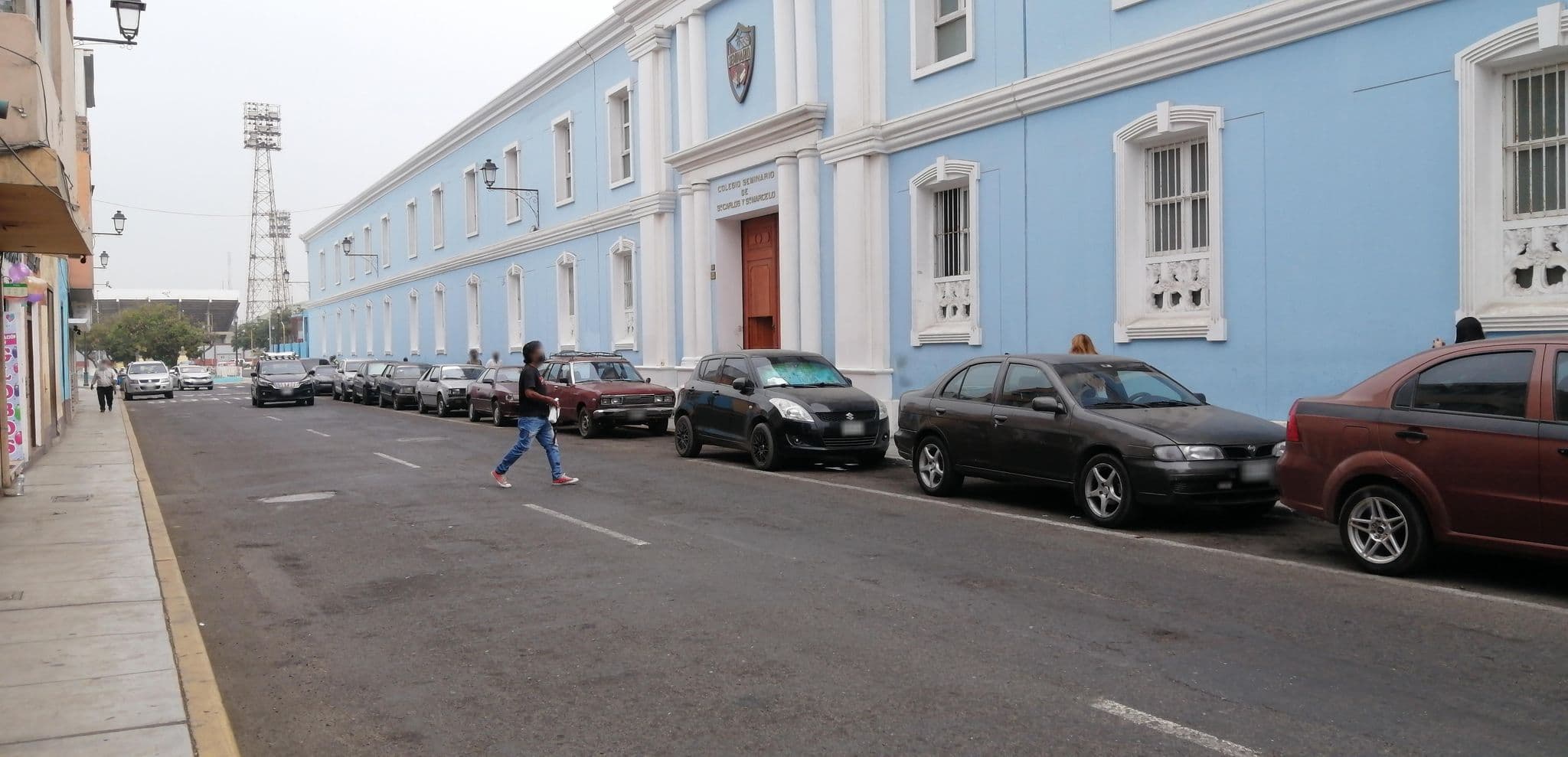 Street view near Hostal Ejecutivo, Trujillo