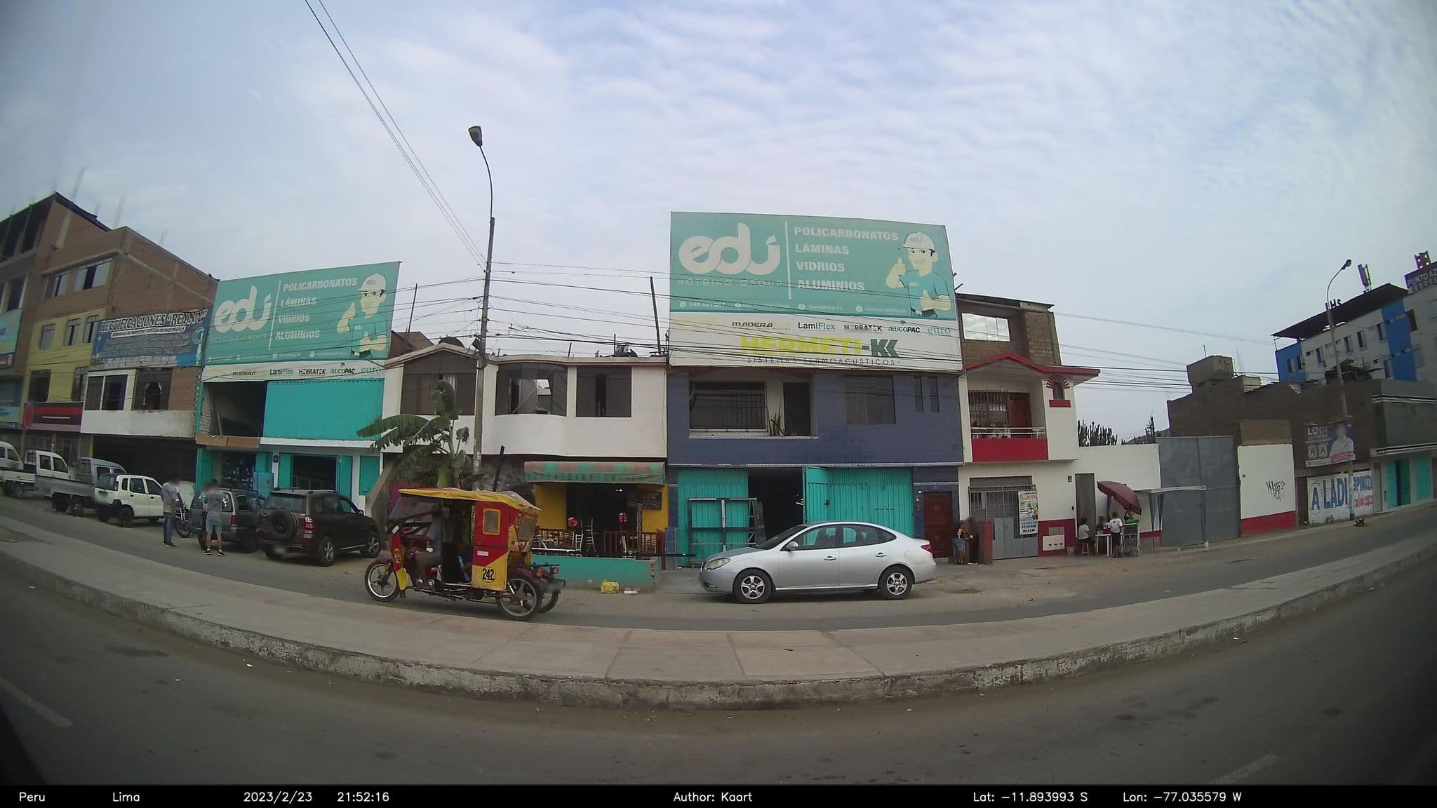 Street view near Hostal Remember, Urb. Santo Domingo — © kaart_2 (CC BY-SA · Mapillary)